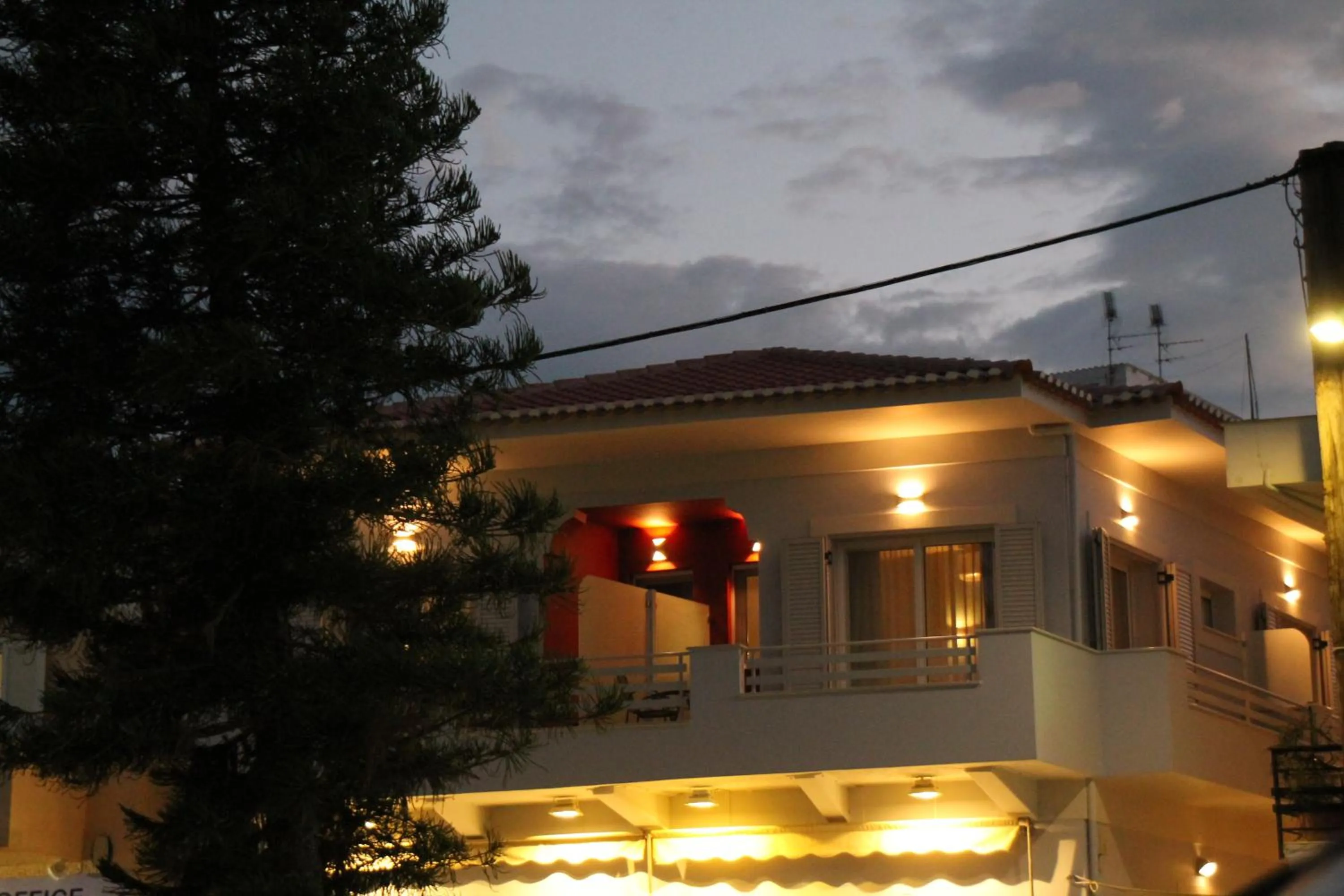 Facade/entrance in Angels