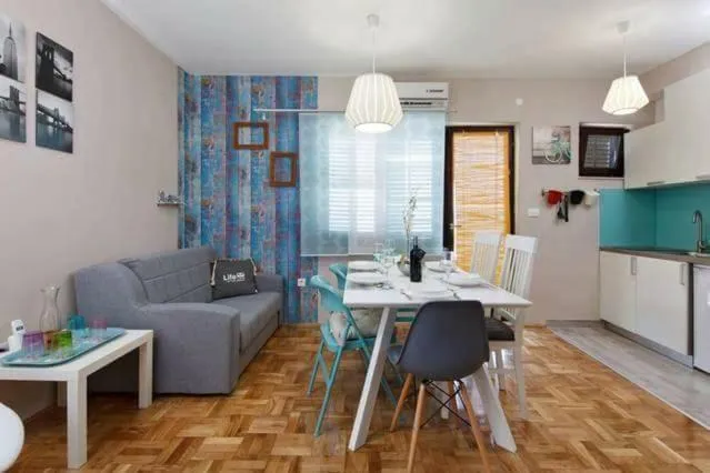 Kitchen or kitchenette in Apartments Romantica