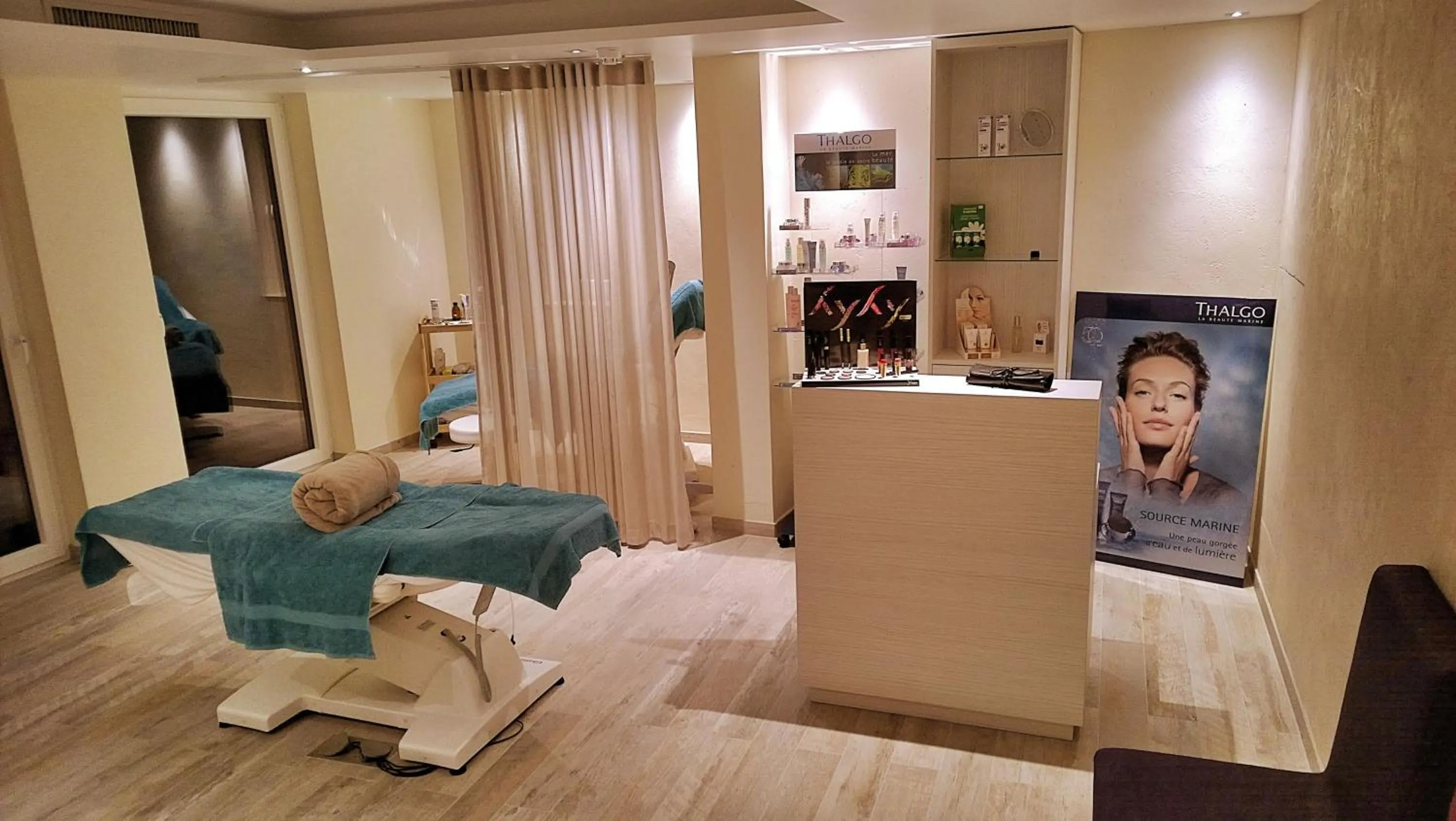 Spa and wellness centre/facilities in Logis Gourmet & Relax Wellness Hotel De La Sure