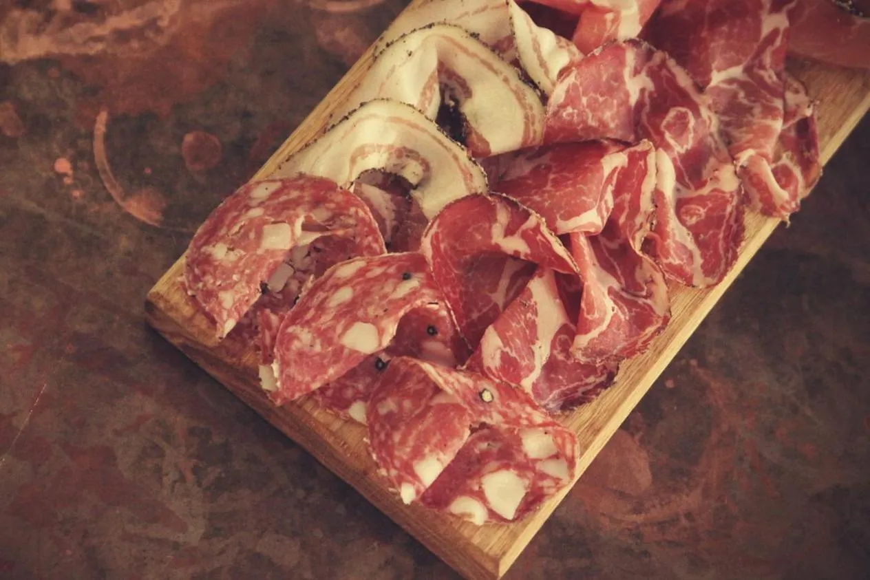 Continental breakfast in Maison De L'Orb