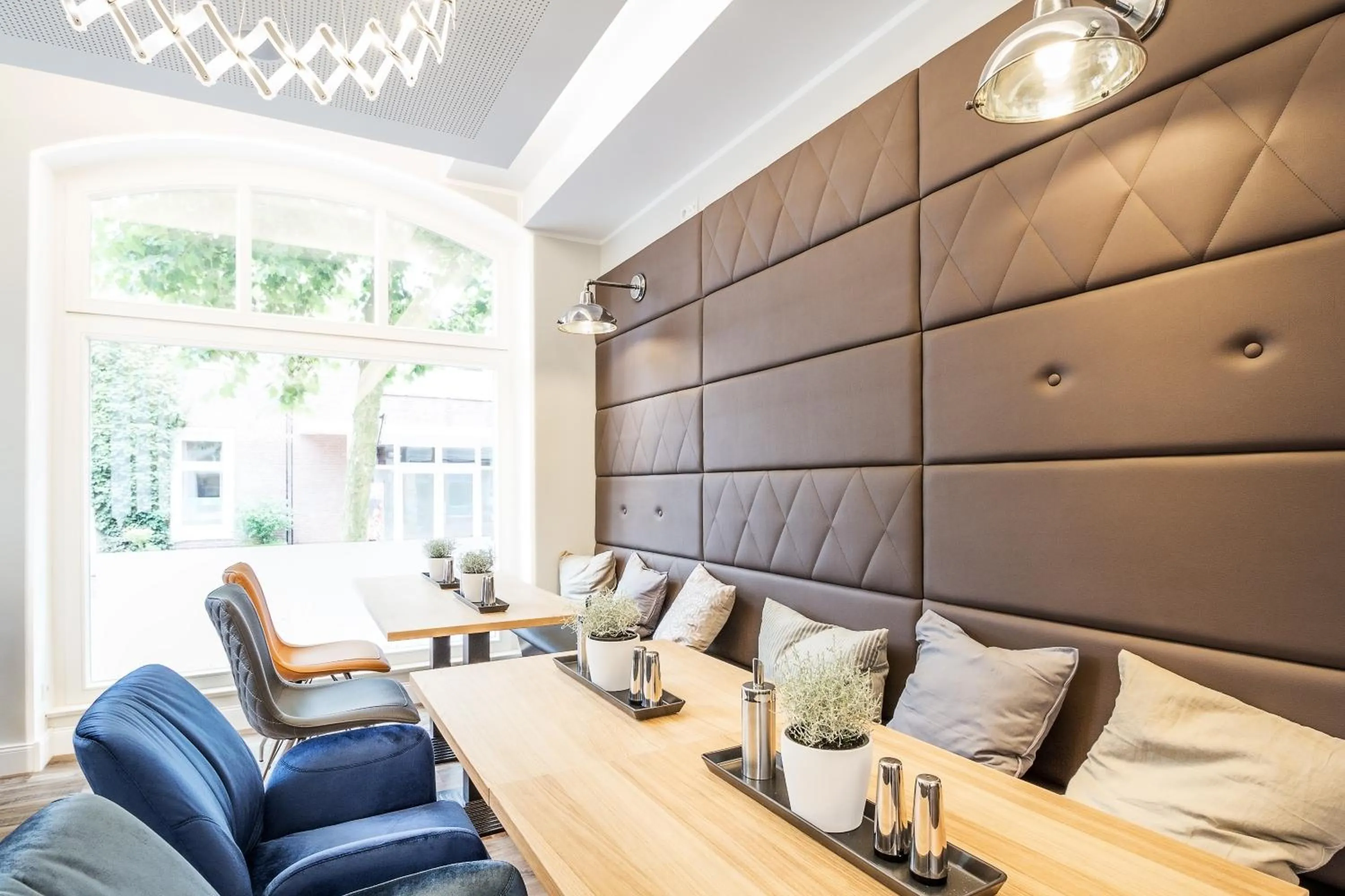 Seating area in Burghotel Lingen