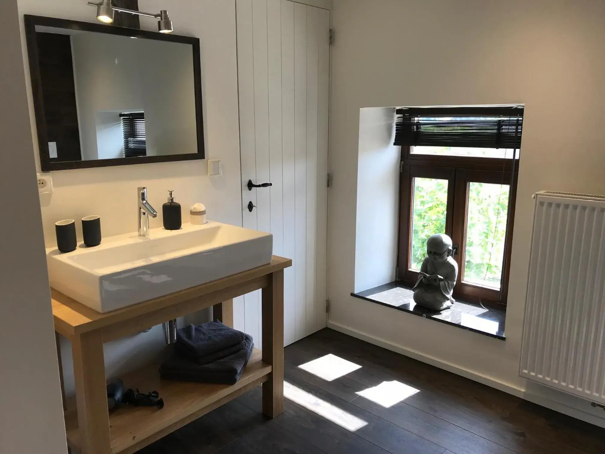 Family Room with Private Bathroom - single occupancy in La maison en pierre Family Room with Private Bathroom - single occupancy in La maison en pierre