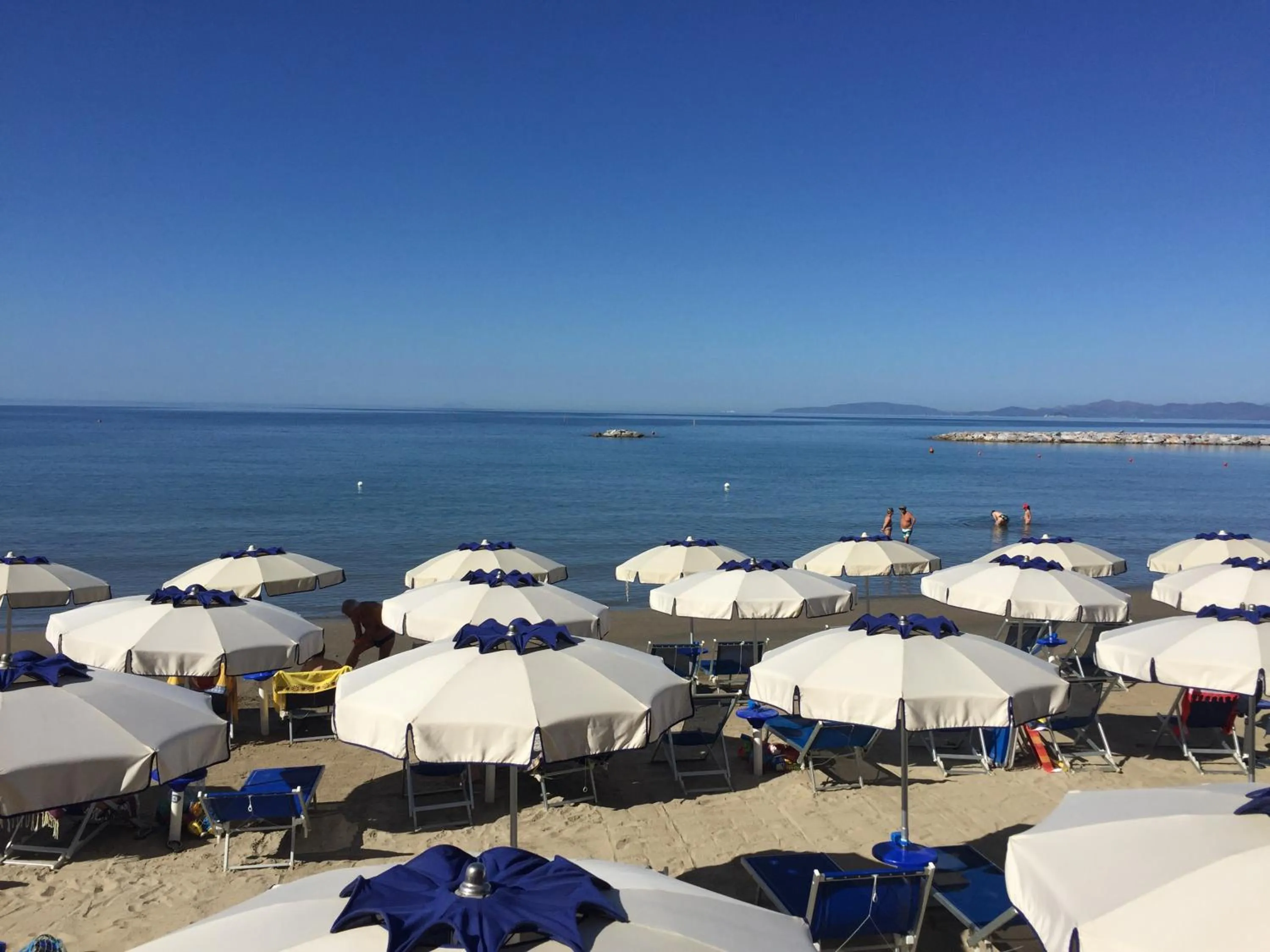 Beach in Hotel Boschetto