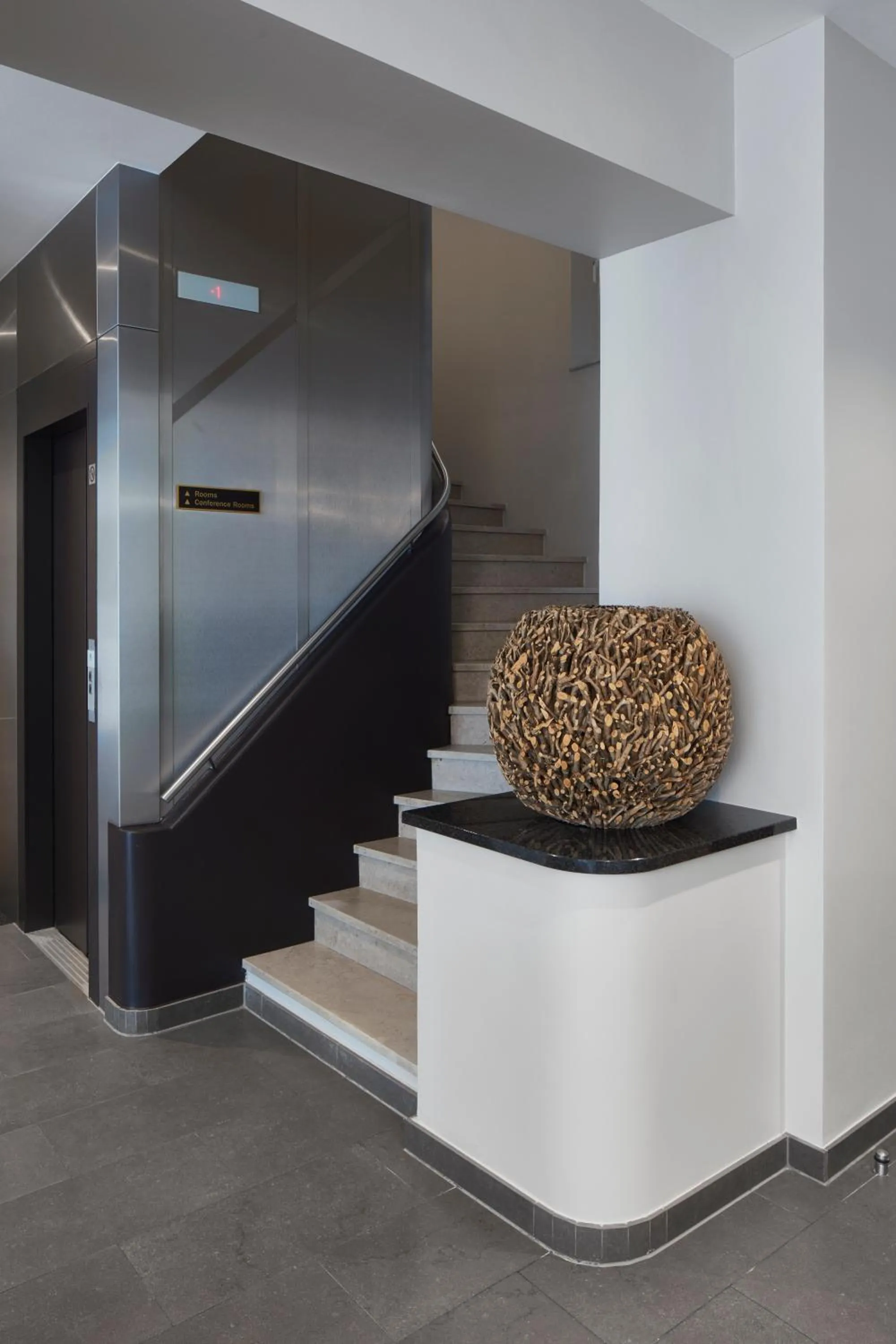 Decorative detail in City Hotel