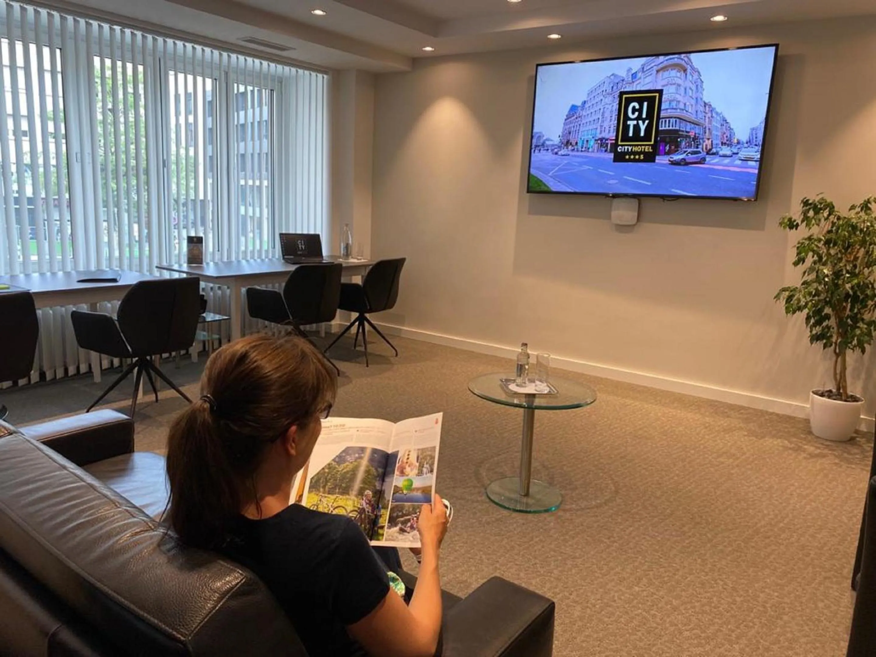 Seating area in City Hotel