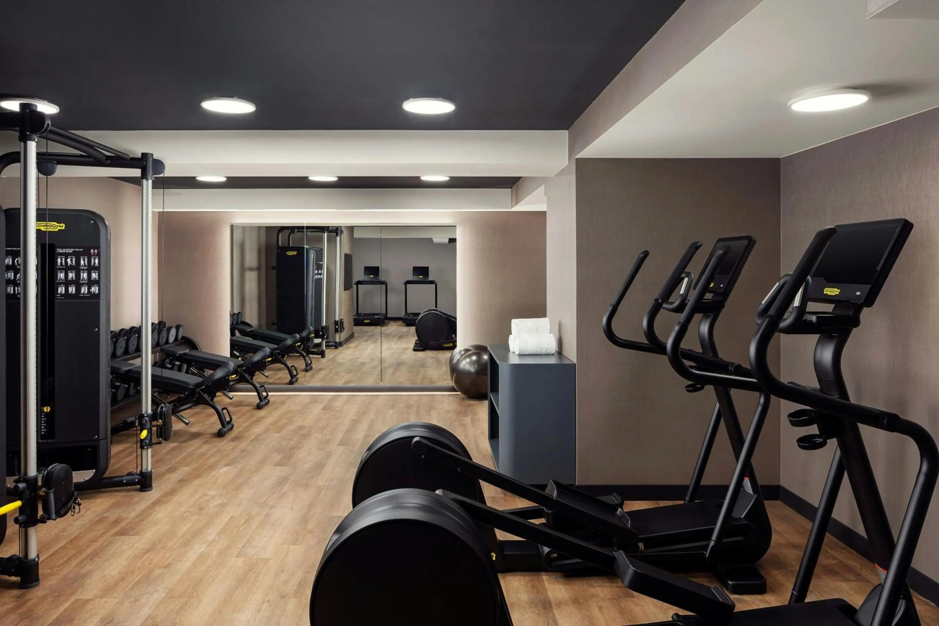 Fitness centre/facilities in Luxembourg Marriott Hotel Alfa