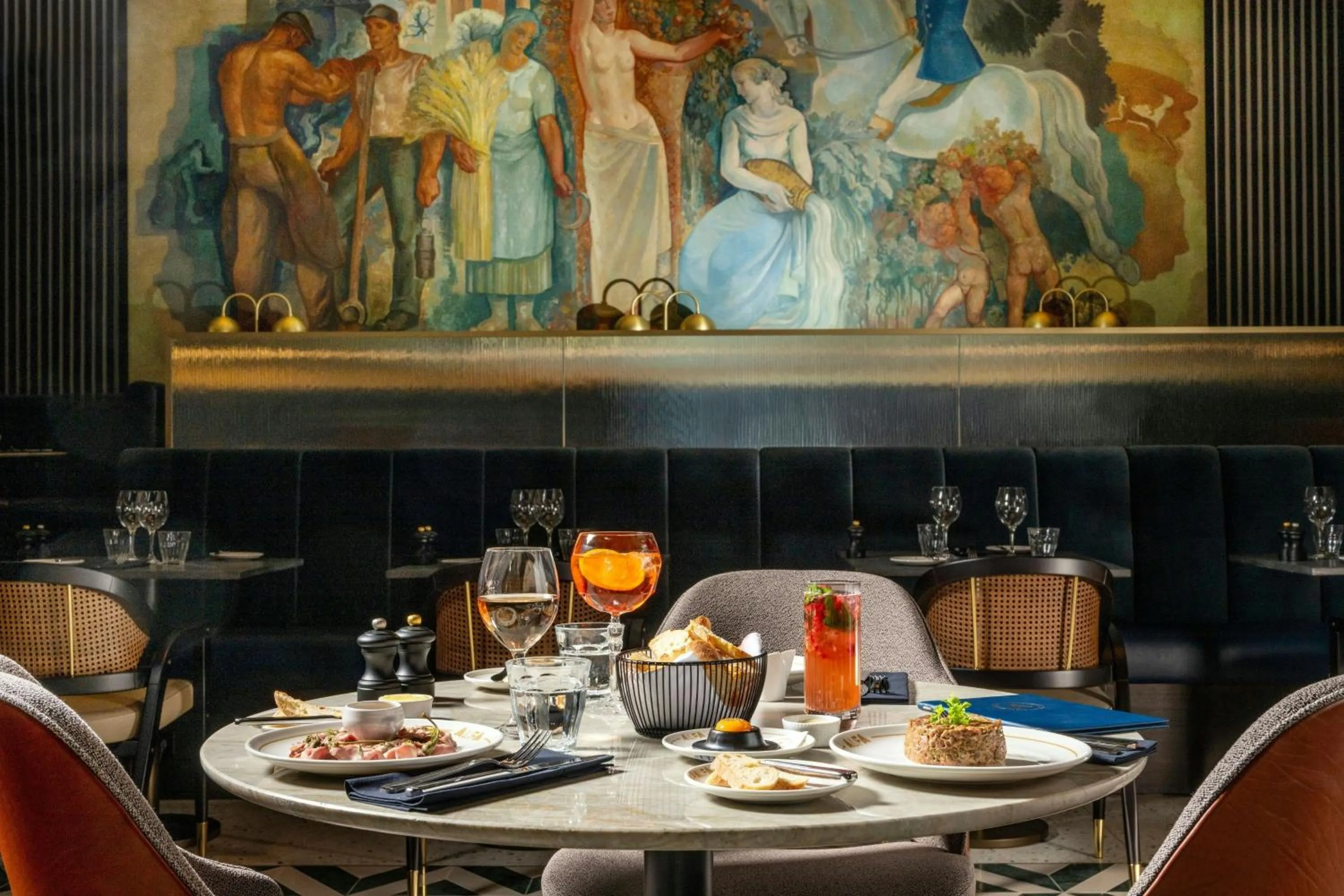 Restaurant/places to eat in Luxembourg Marriott Hotel Alfa