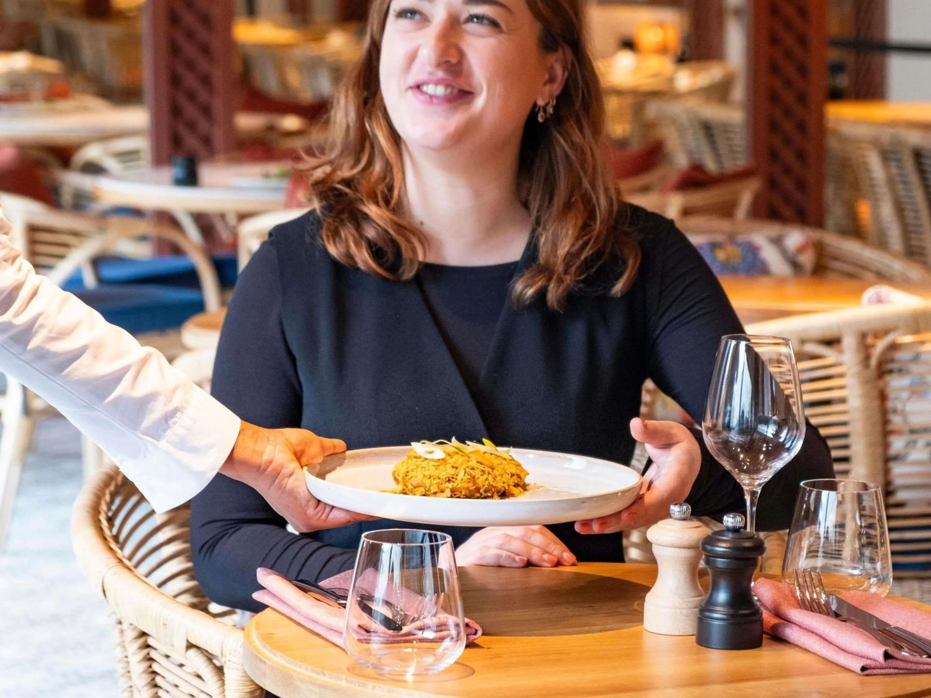 Restaurant/places to eat in Novotel Luxembourg Kirchberg