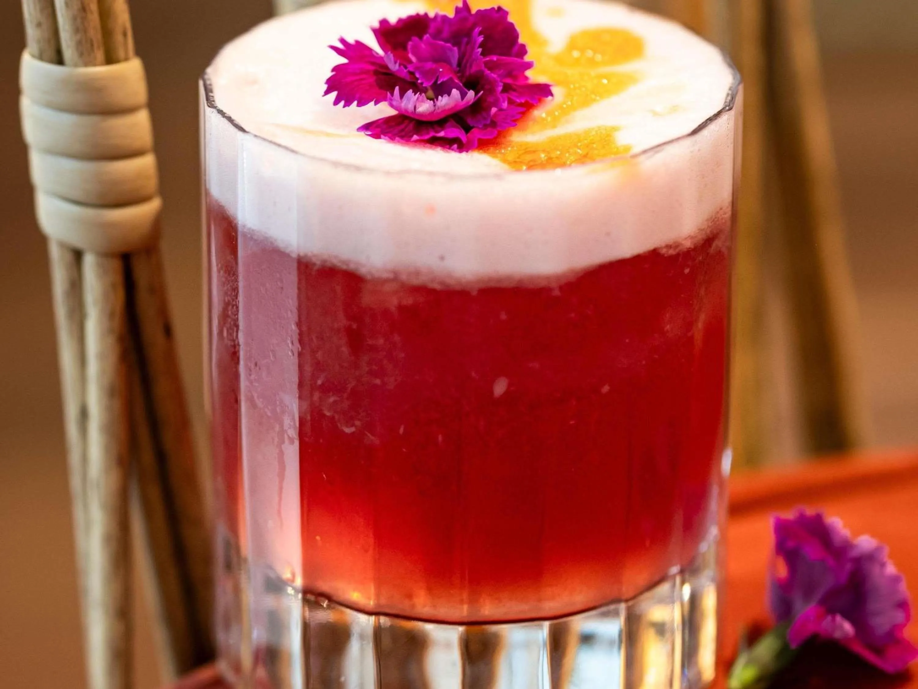 Lounge or bar in Novotel Luxembourg Kirchberg