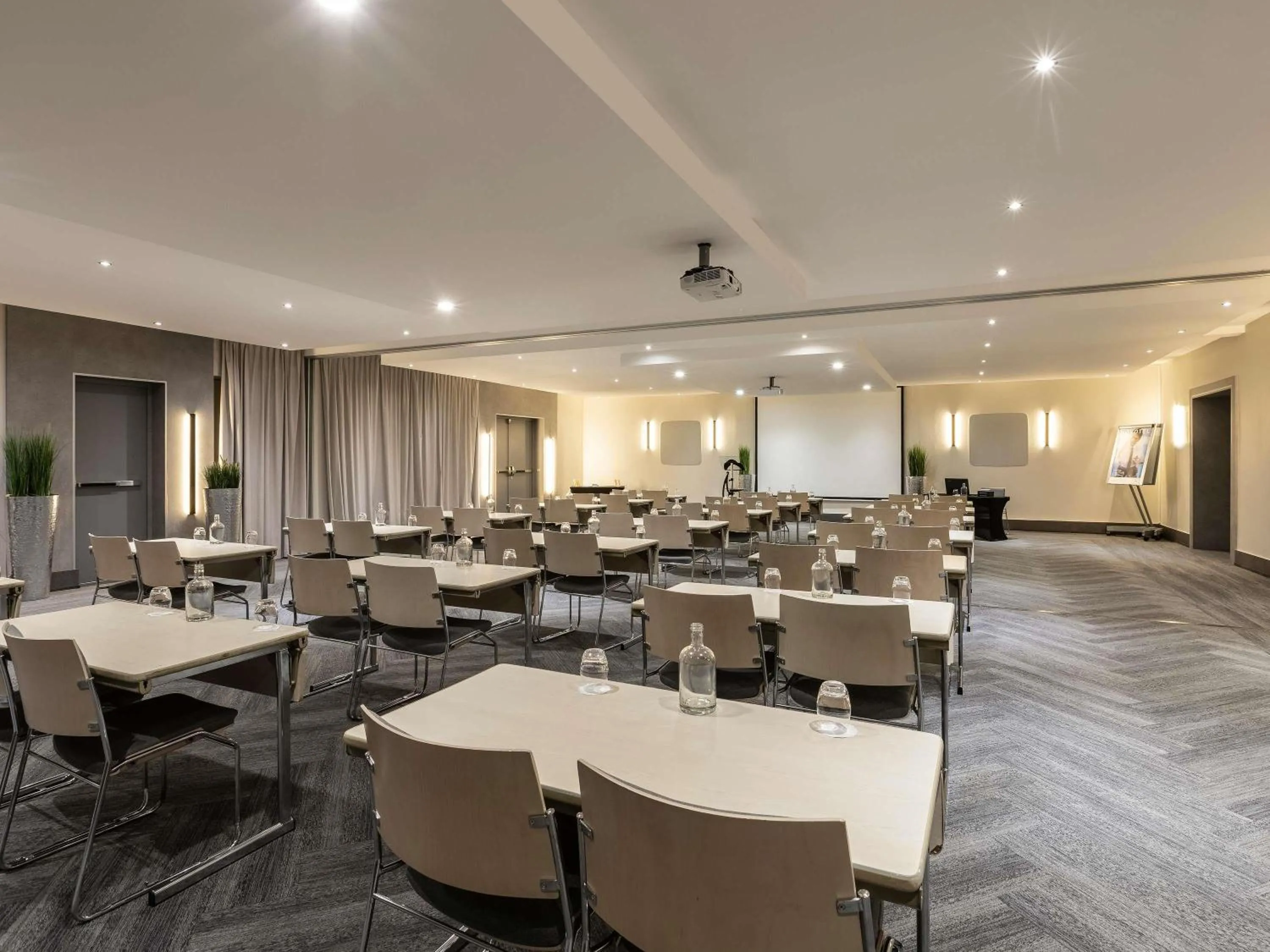 Meeting/conference room in Novotel Luxembourg Kirchberg