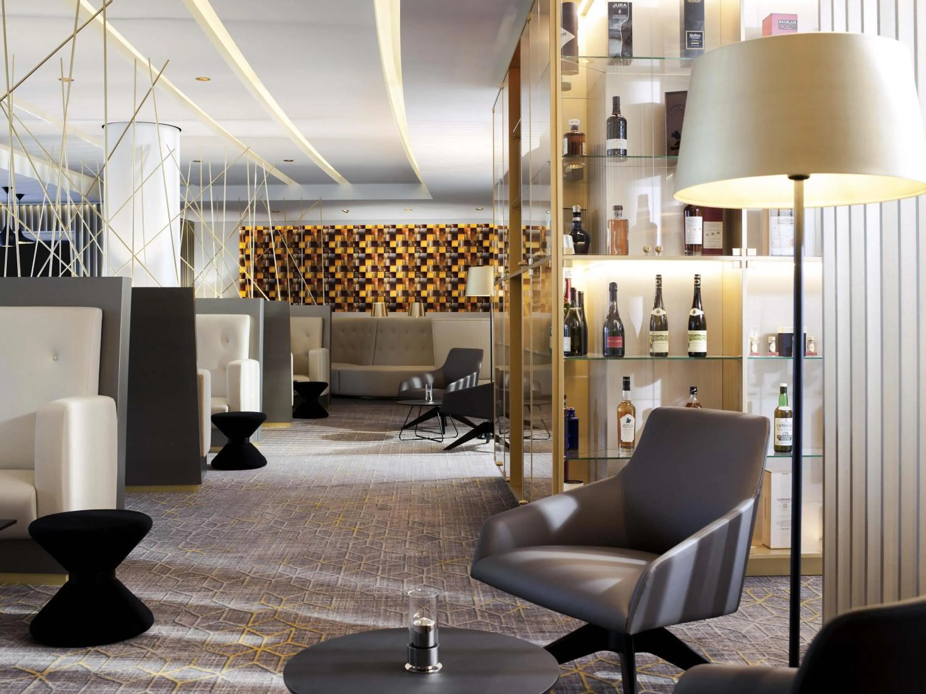 Lounge or bar in Sofitel Luxembourg Europe