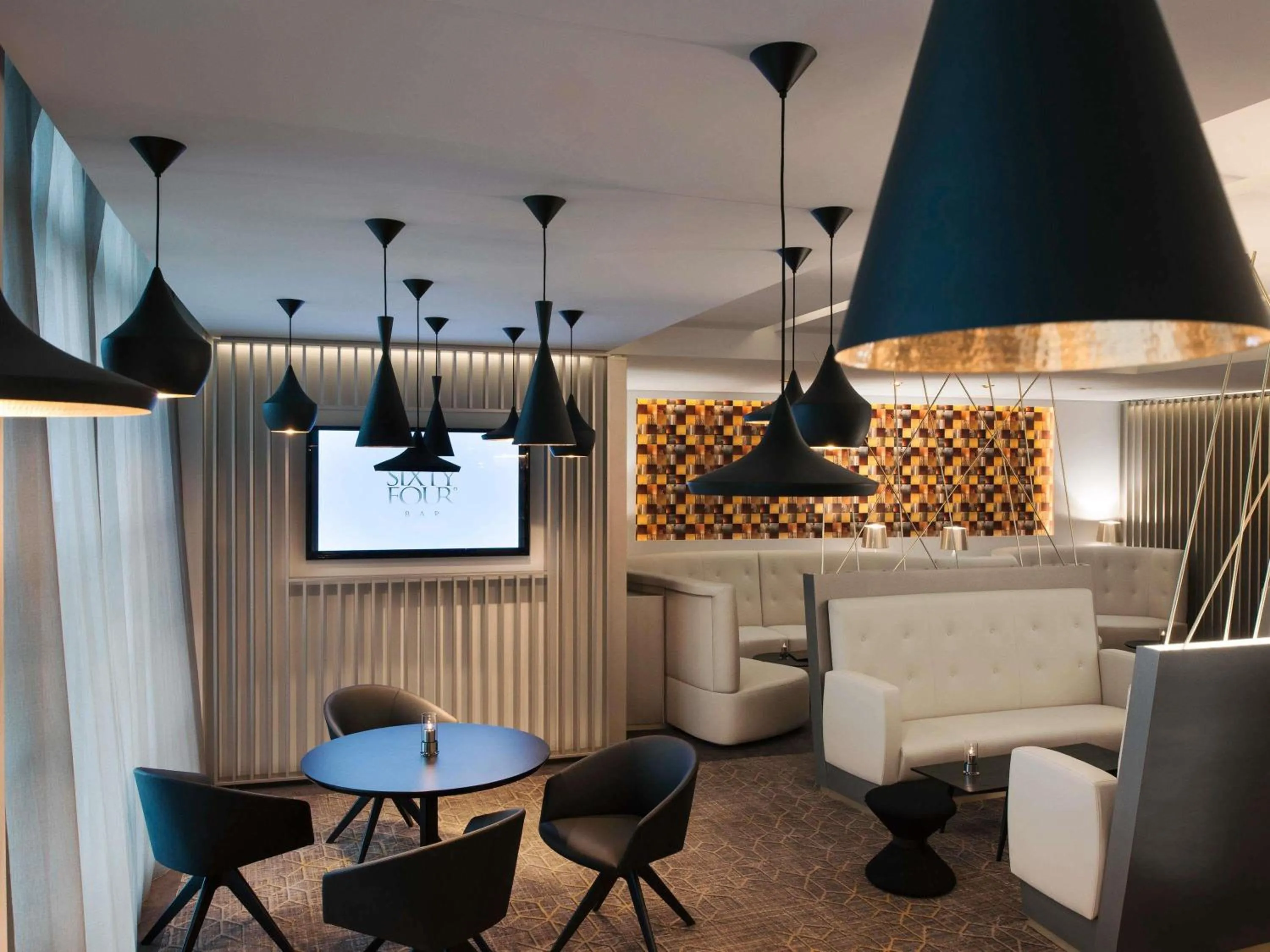 Lounge or bar in Sofitel Luxembourg Europe