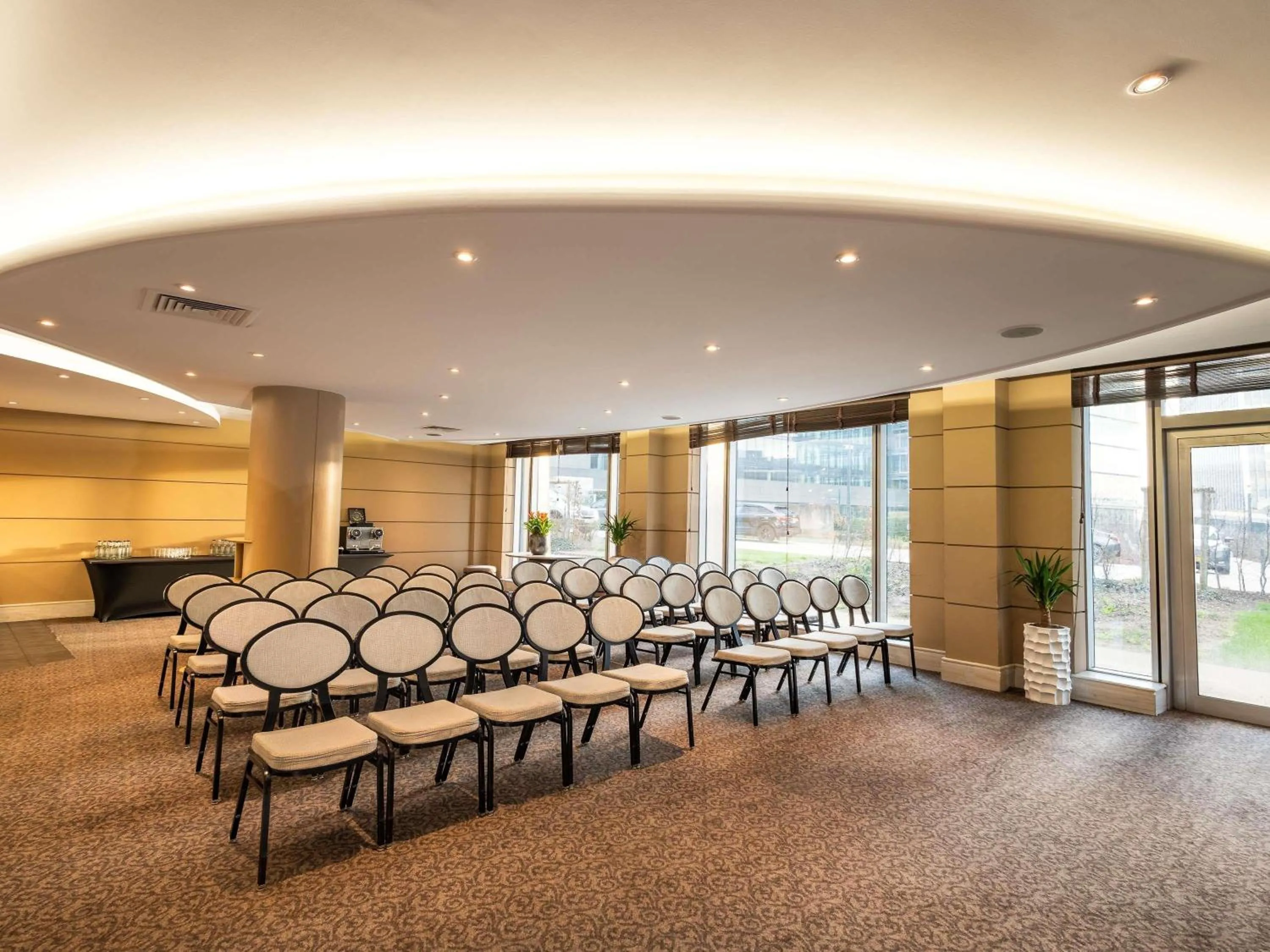 Meeting/conference room in Sofitel Luxembourg Europe