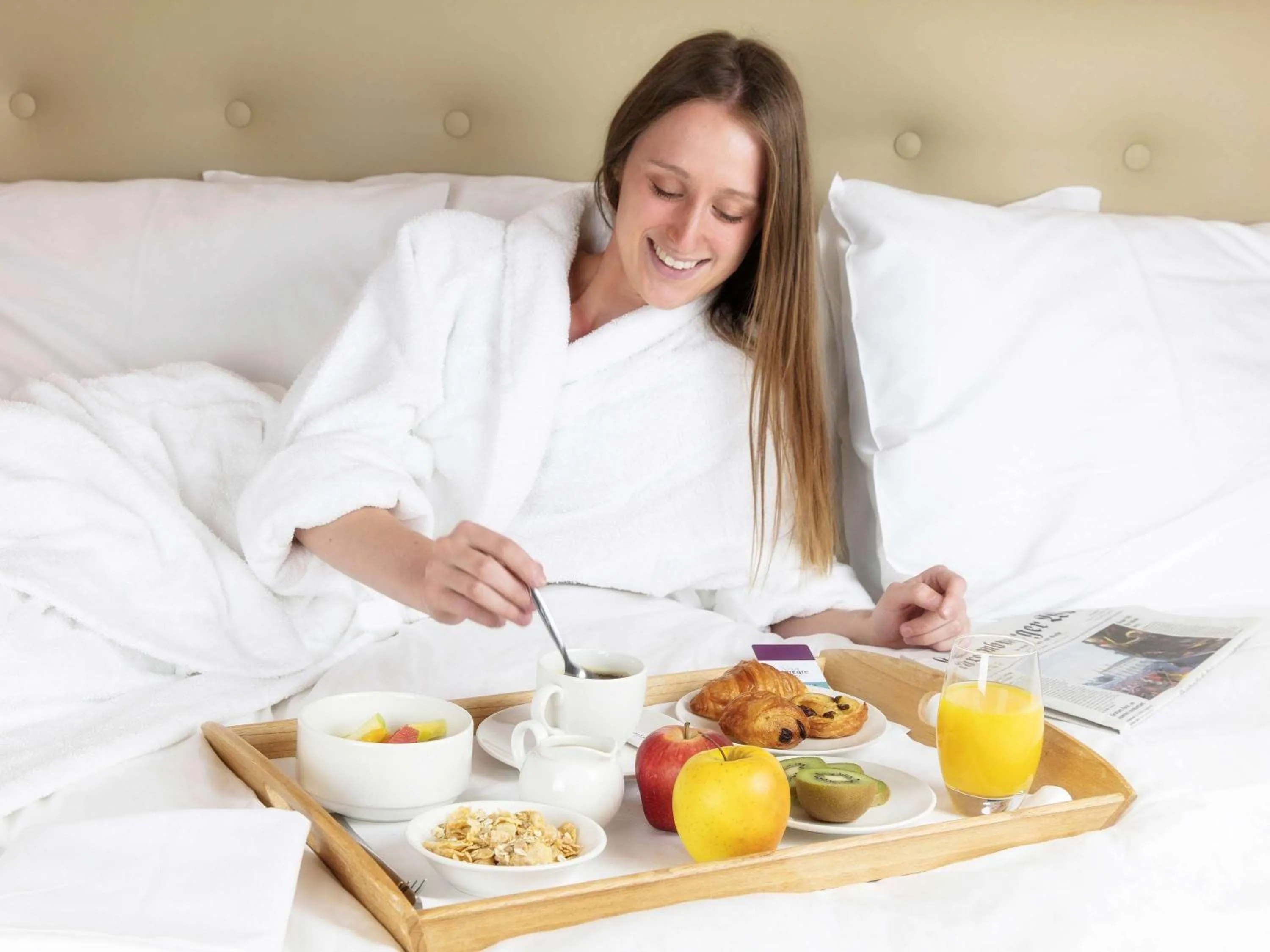 Restaurant/places to eat, Bed in Mercure Luxembourg Kikuoka Golf & Spa