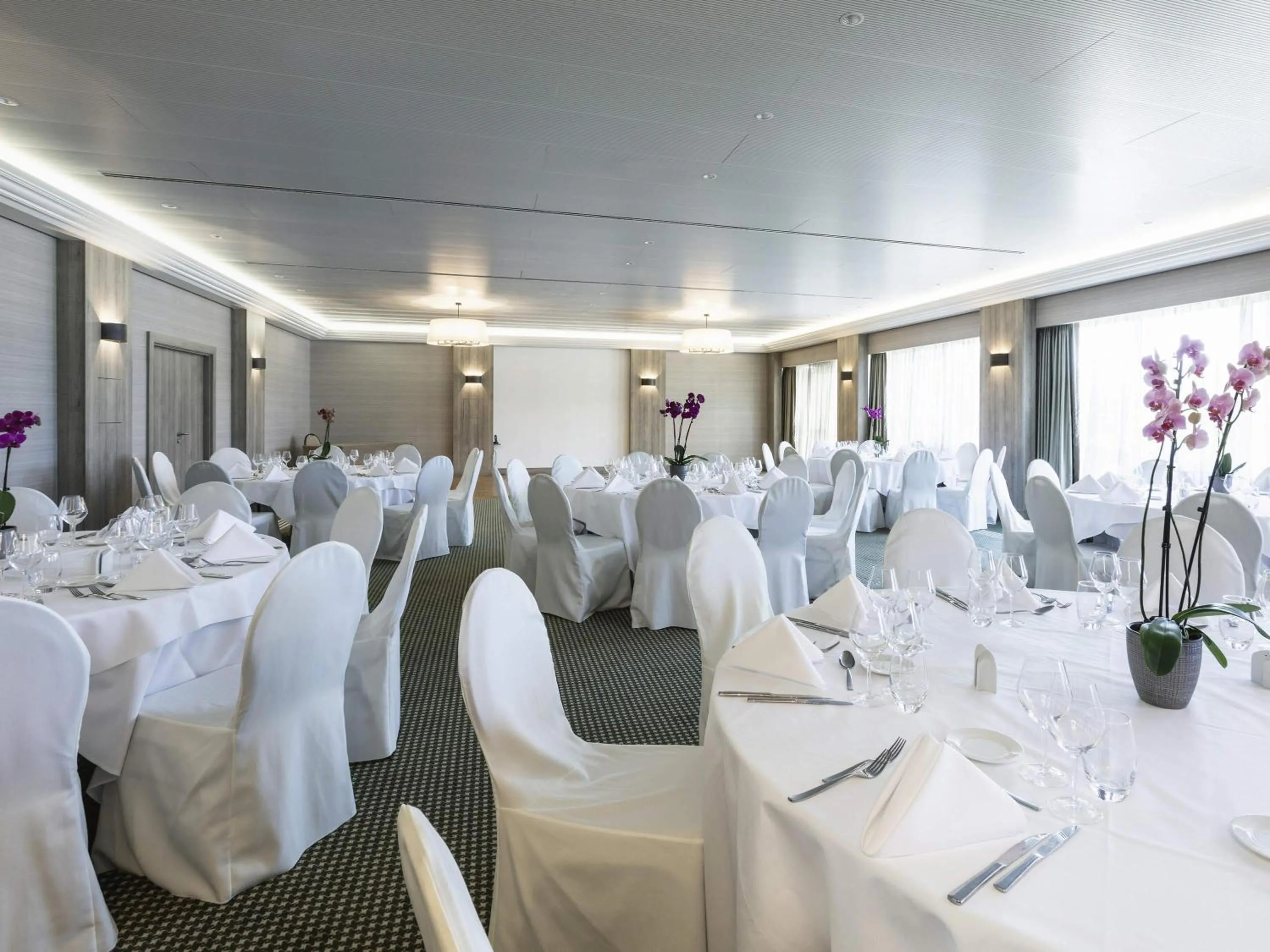 wedding in Mercure Luxembourg Kikuoka Golf & Spa