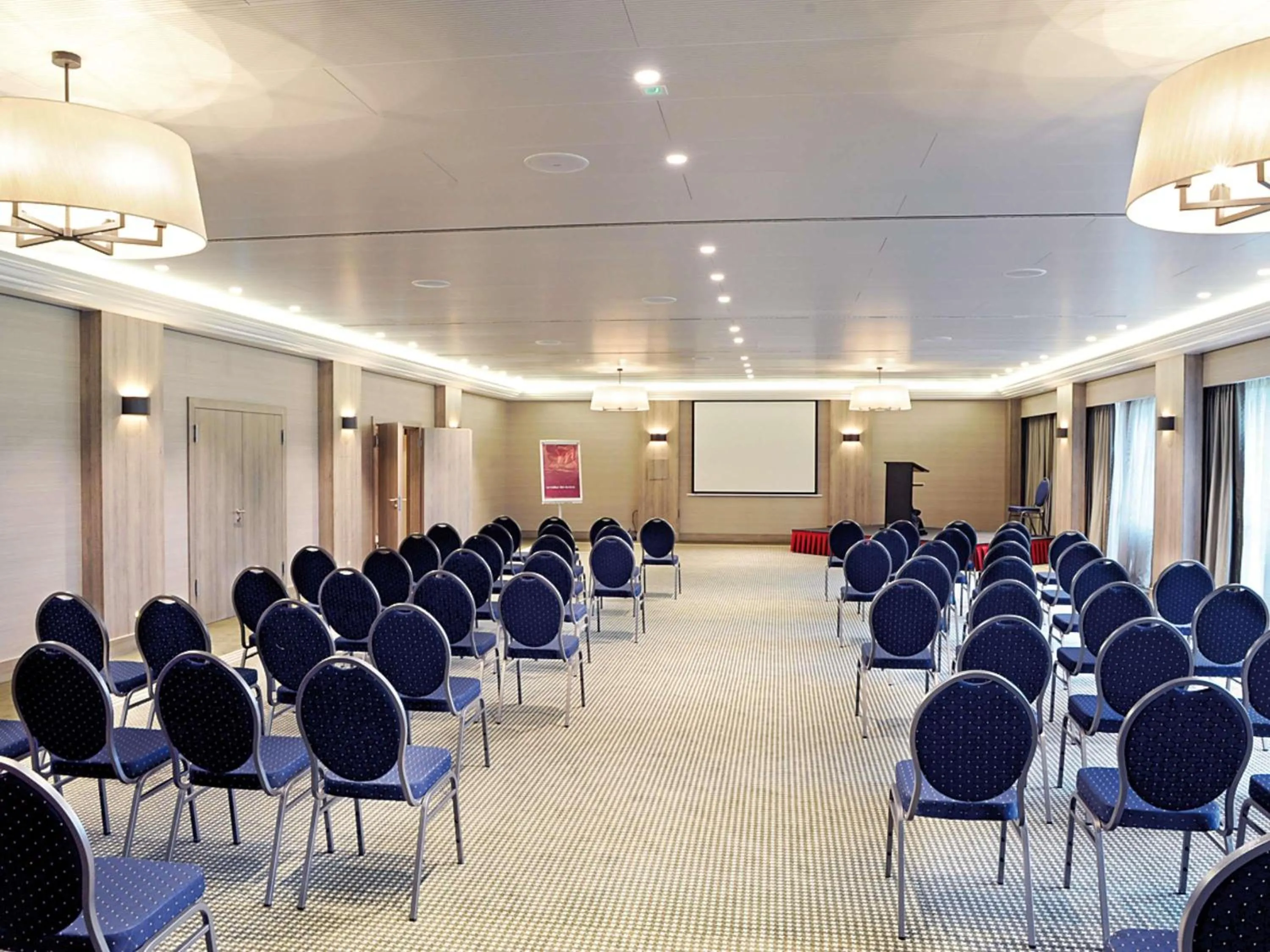 Meeting/conference room in Mercure Luxembourg Kikuoka Golf & Spa