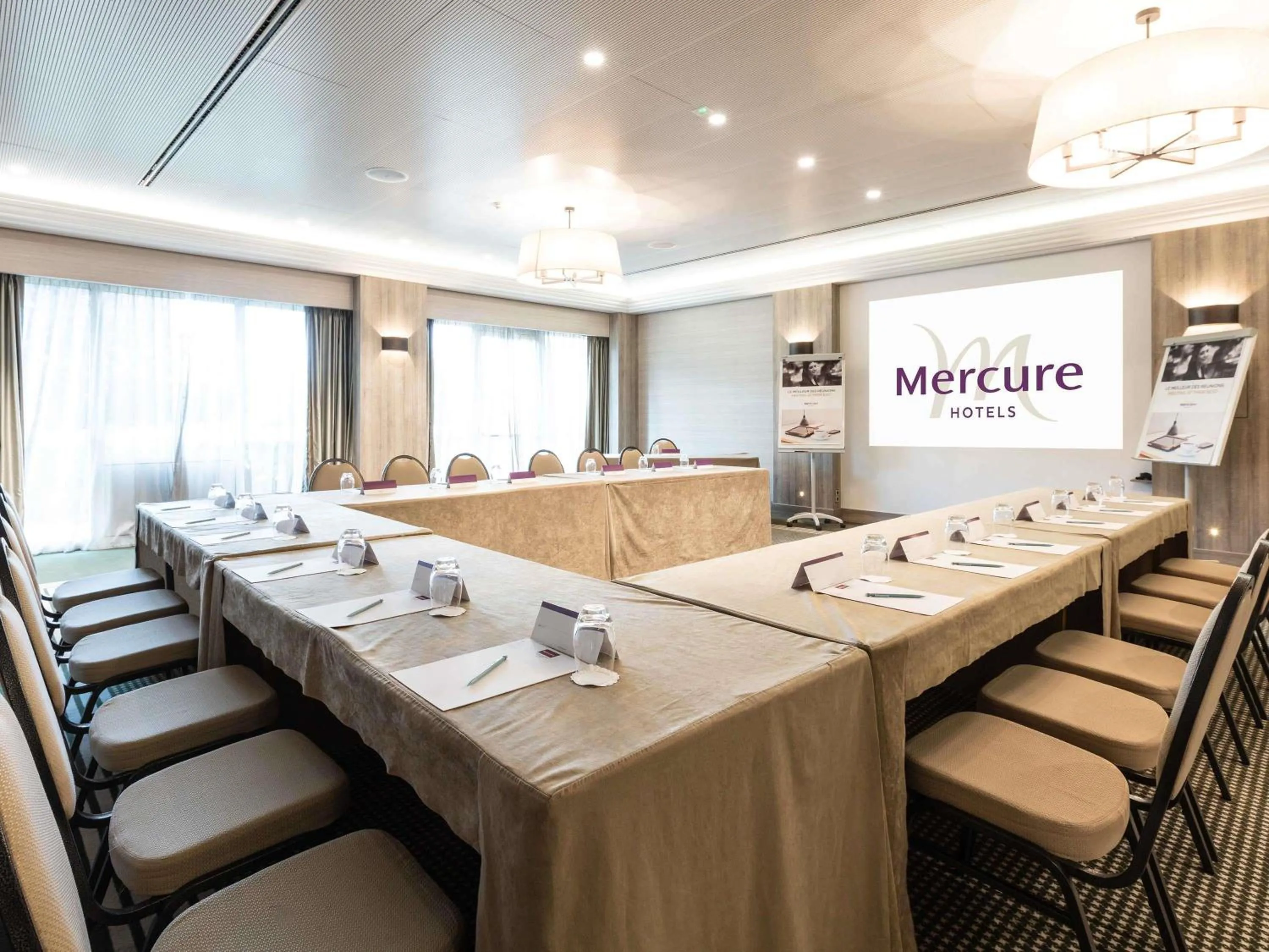 Meeting/conference room in Mercure Luxembourg Kikuoka Golf & Spa