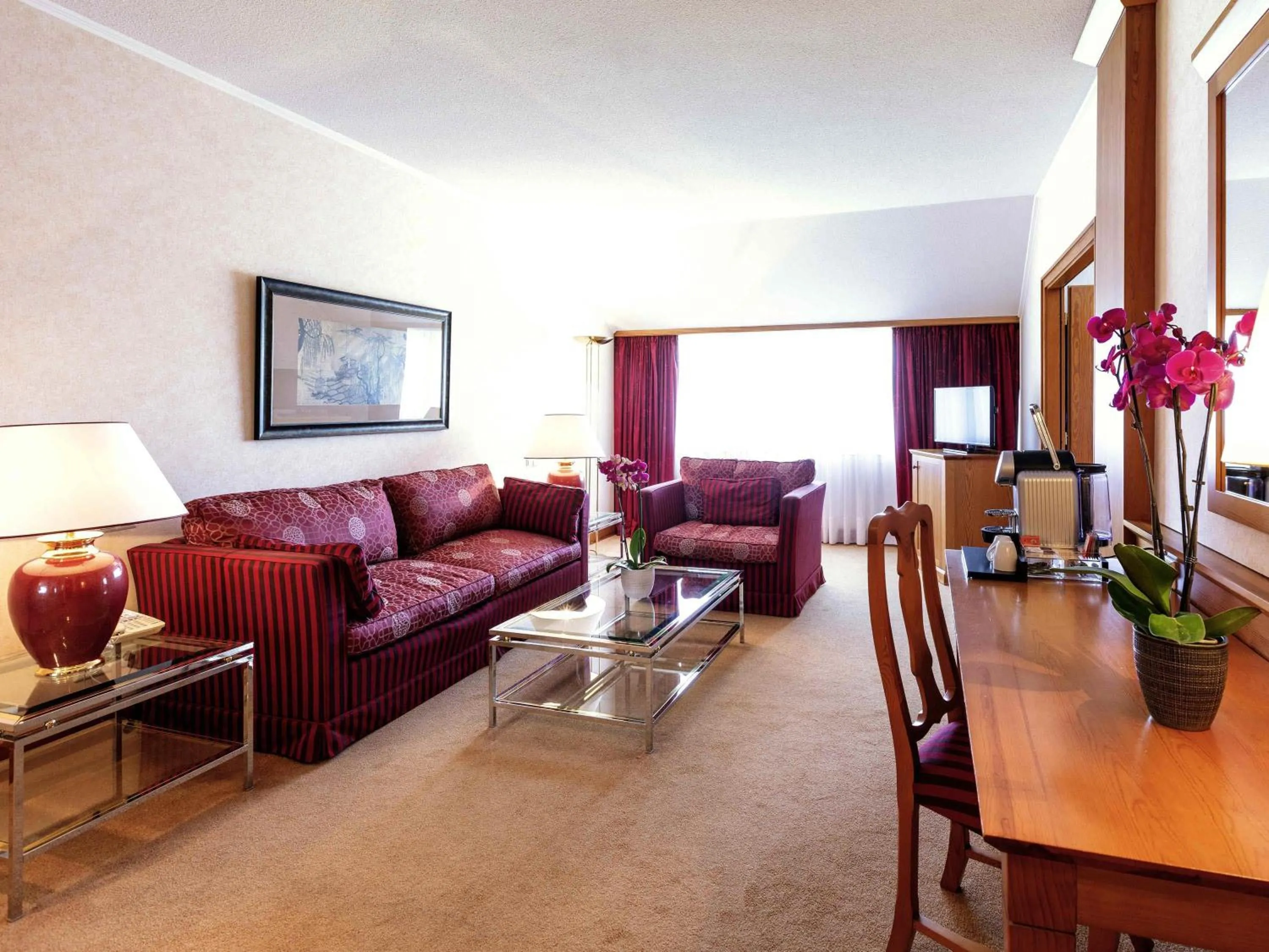 Bedroom in Mercure Luxembourg Kikuoka Golf & Spa