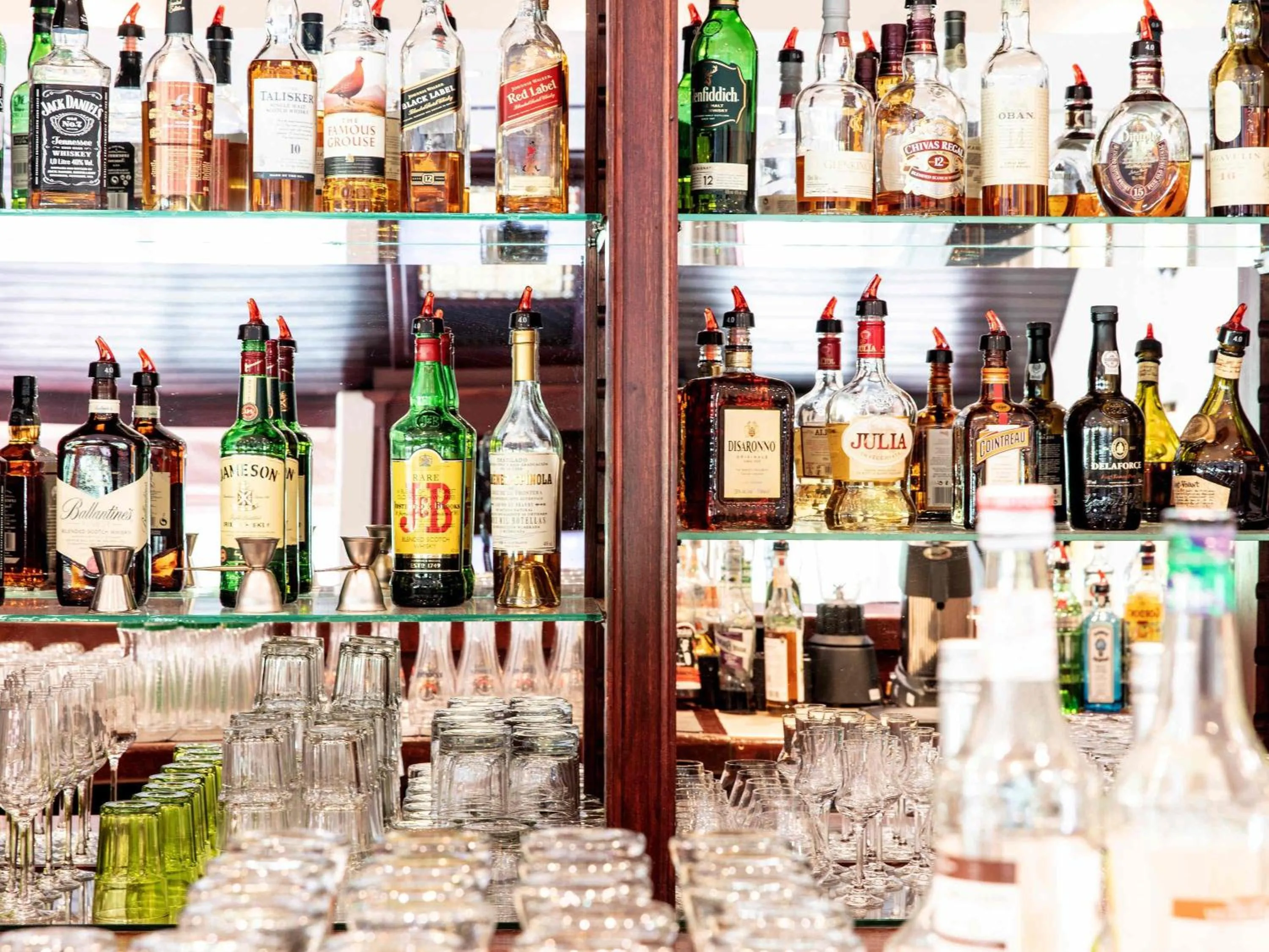 Lounge or bar in Mercure Luxembourg Kikuoka Golf & Spa