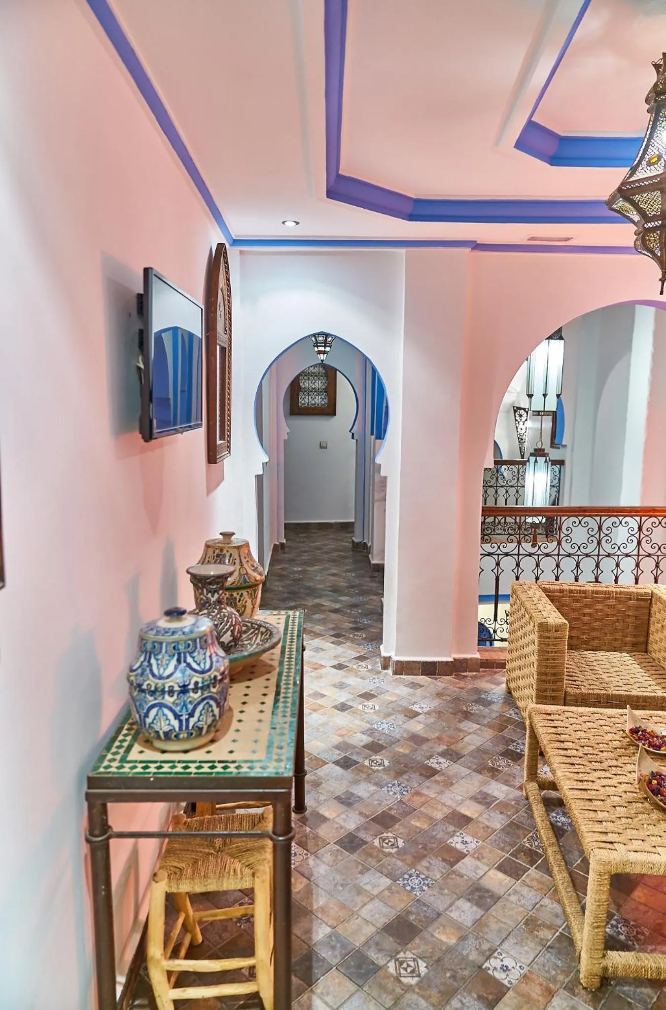 Communal lounge/ TV room in Dar Yakout