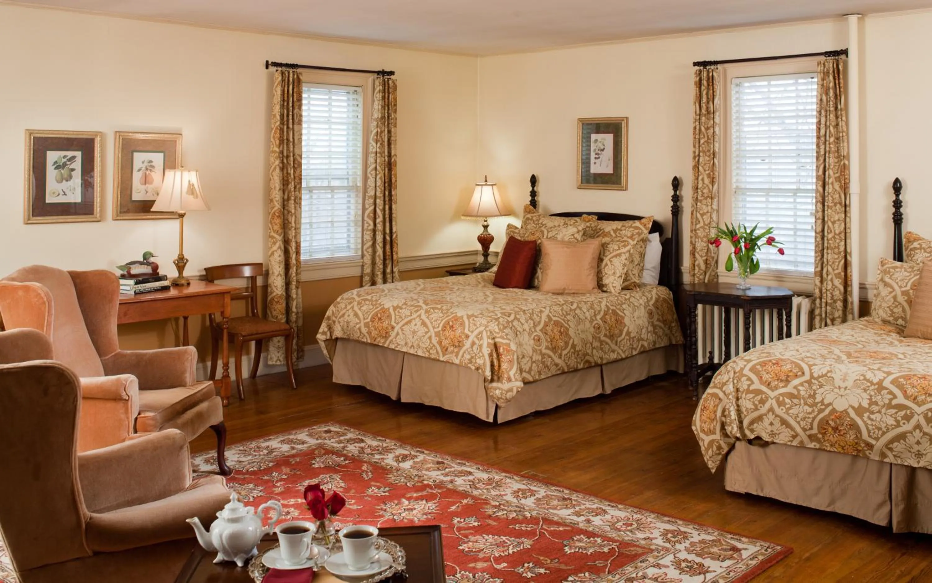 Bedroom, Bed in The Inn & Tavern at Meander