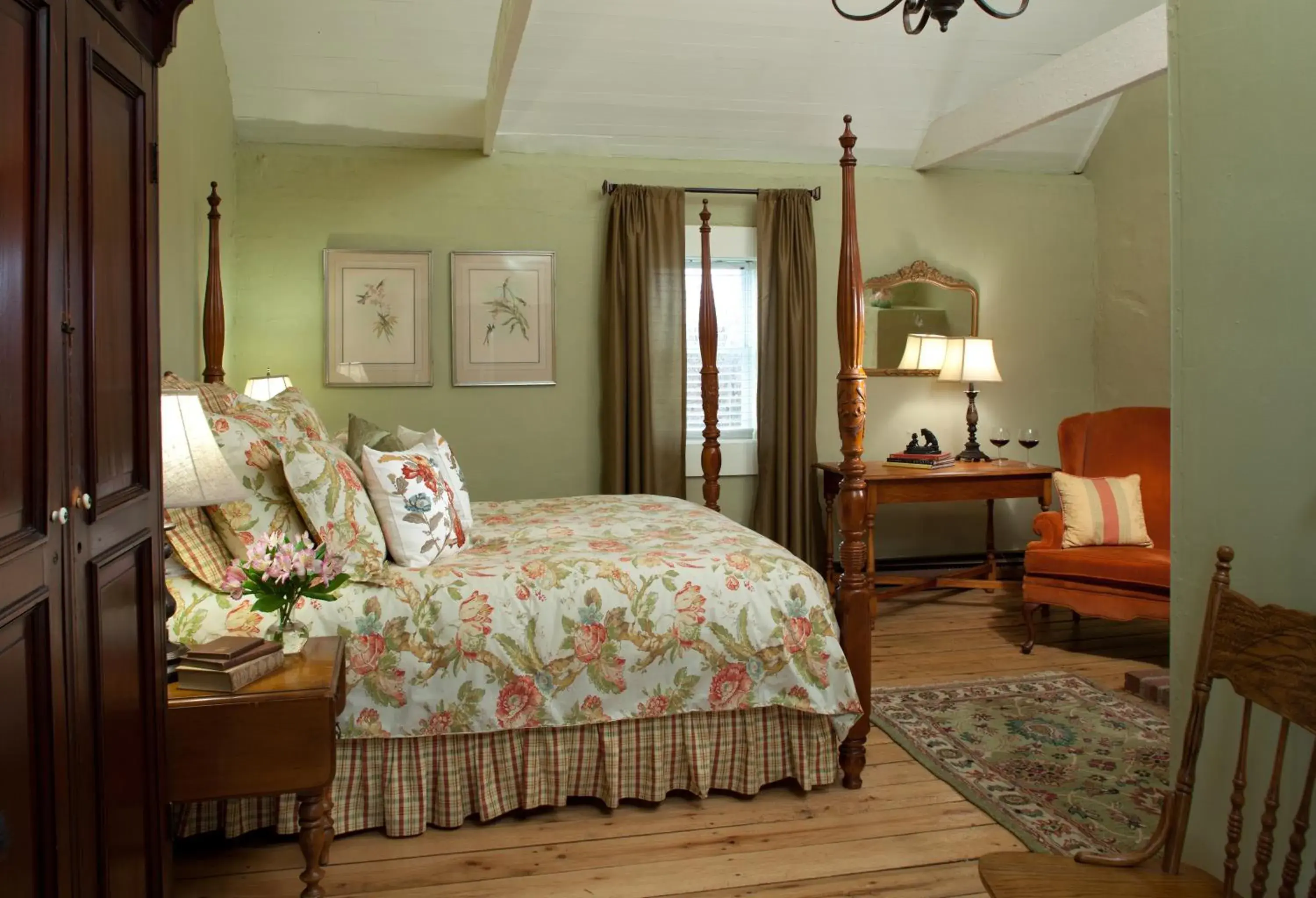 Bedroom, Bed in The Inn & Tavern at Meander Bedroom, Bed in The Inn & Tavern at Meander
