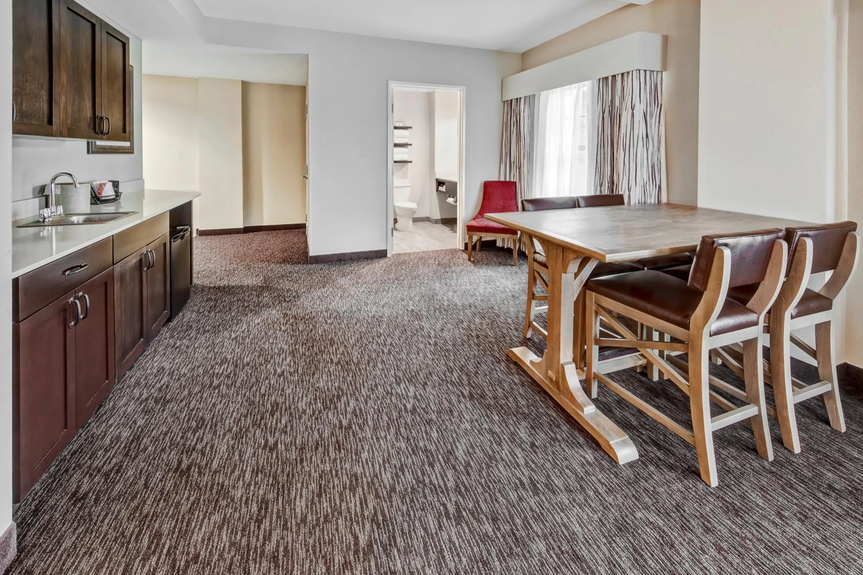 Dining area in Black Fox Lodge Pigeon Forge, Tapestry Collection by Hilton