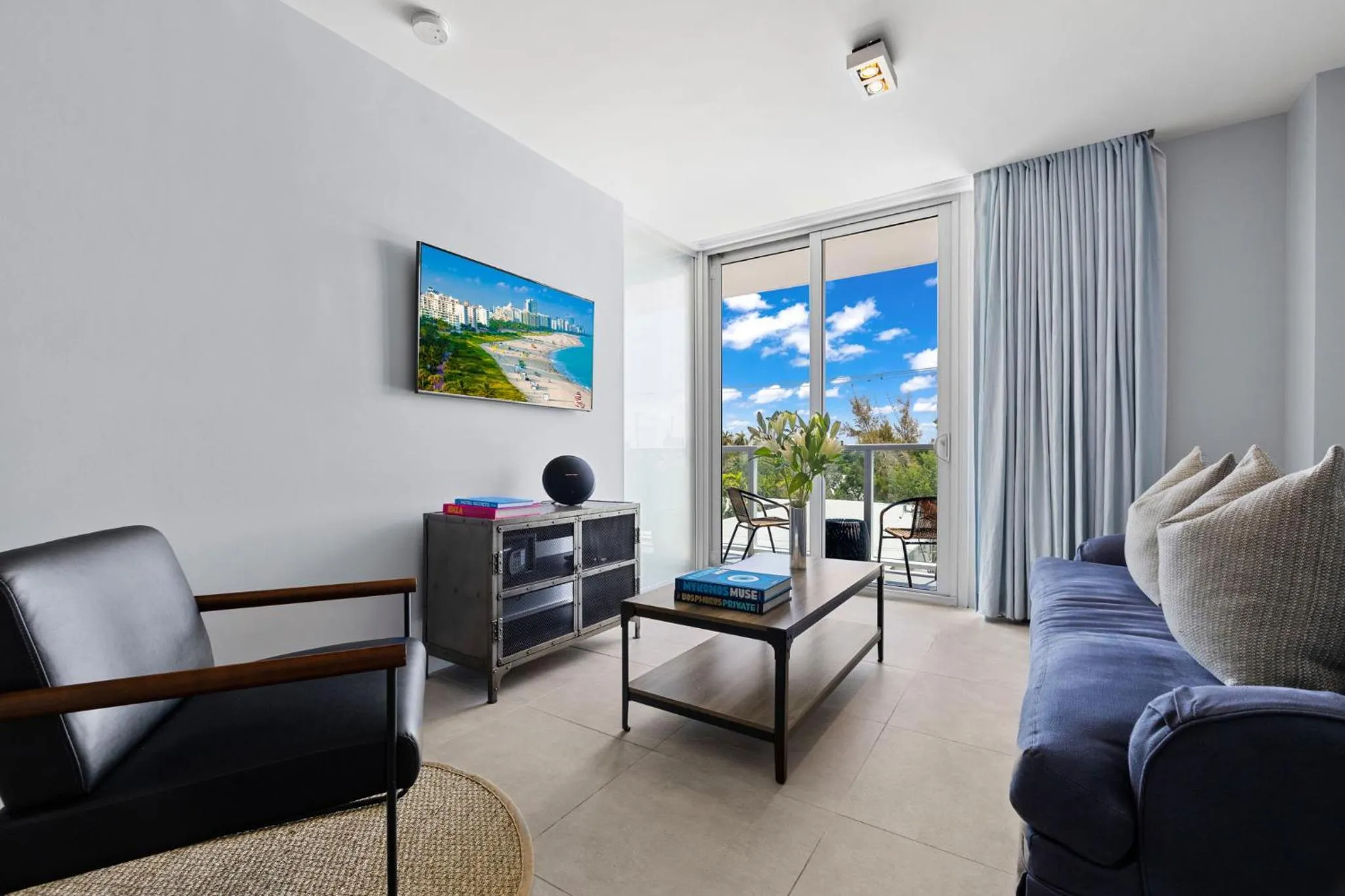 Living room in ABAE Hotel by Eskape Collection