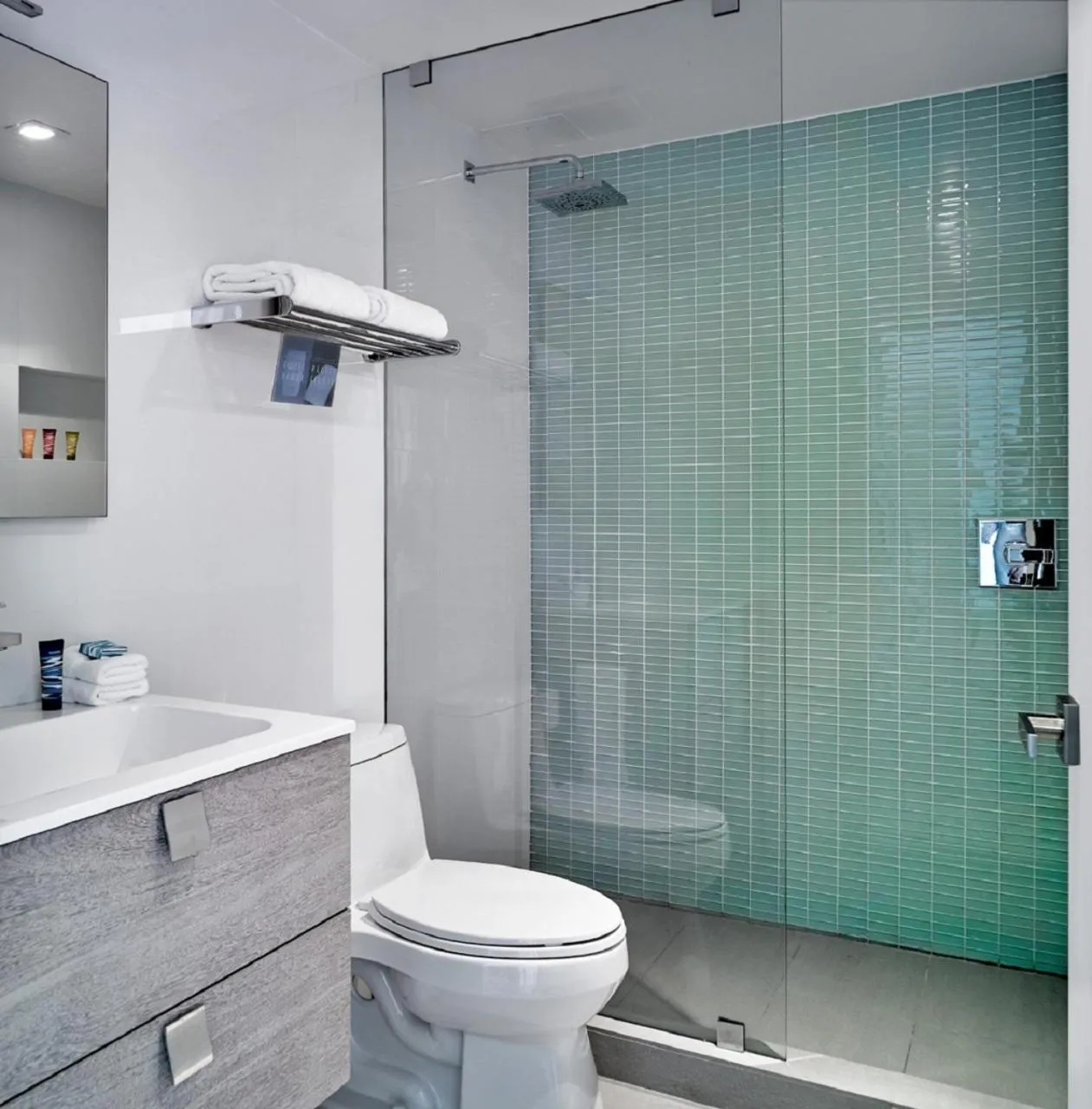 Shower in ABAE Hotel by Eskape Collection