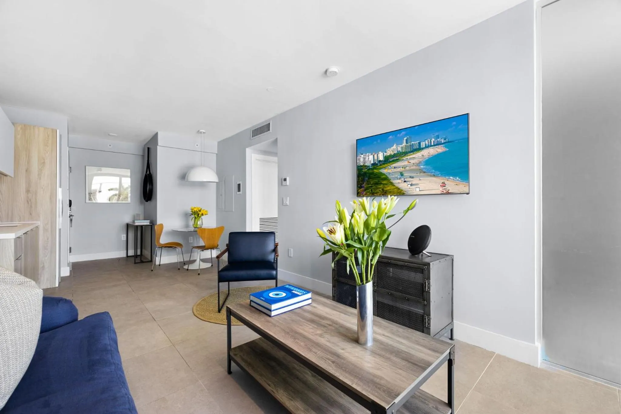 TV and multimedia in ABAE Hotel by Eskape Collection