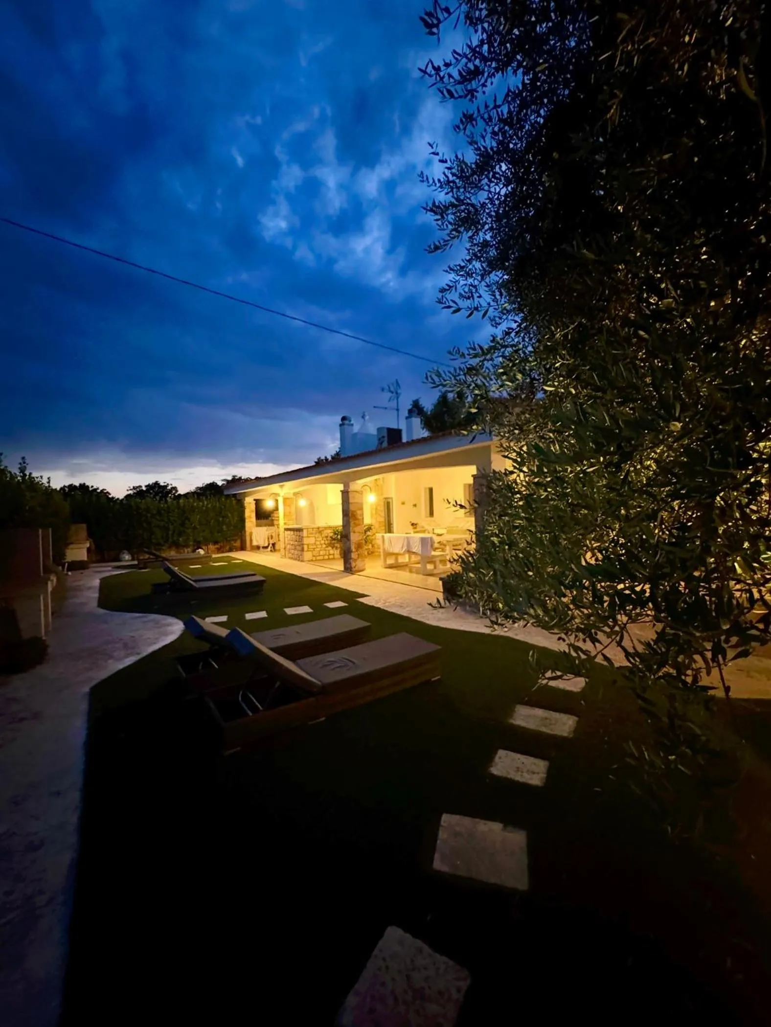 Property building in La linea dell'orizzonte