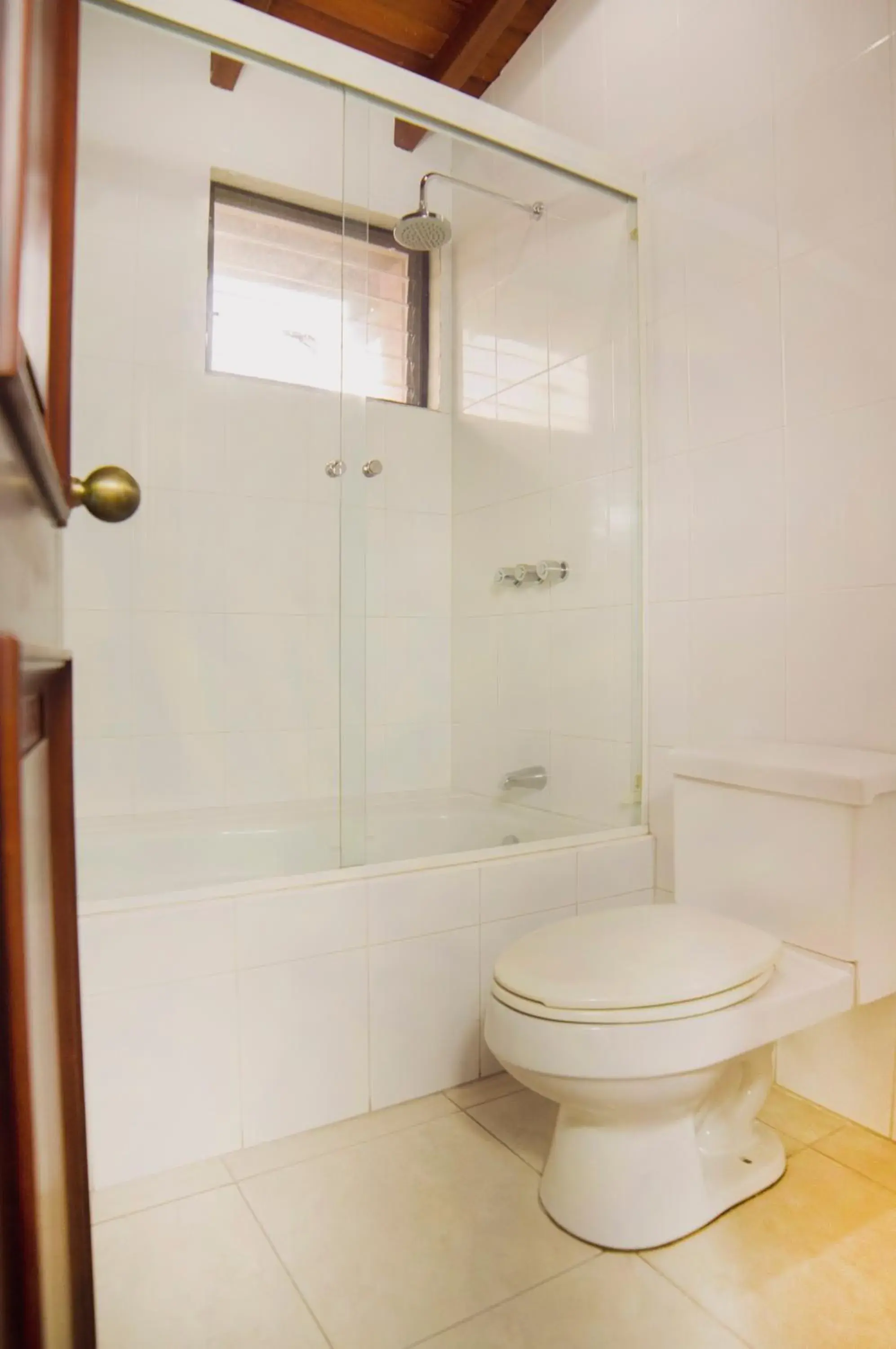 Executive Suite - single occupancy in Gran Hotel De Lago - Lago Agrio Executive Suite - single occupancy in Gran Hotel De Lago - Lago Agrio