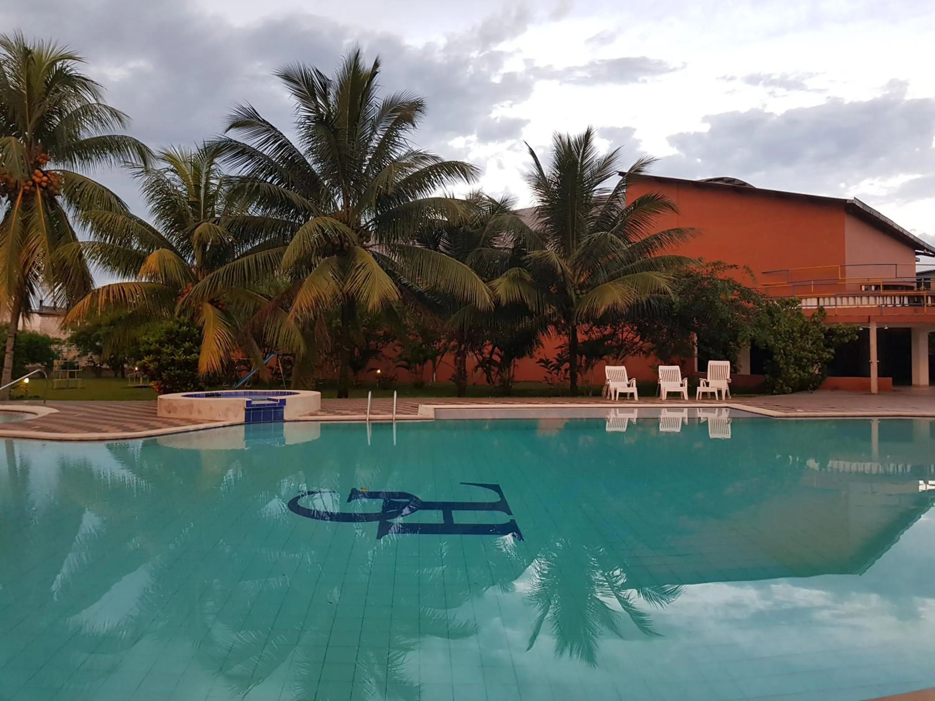Swimming pool in Gran Hotel De Lago - Lago Agrio
