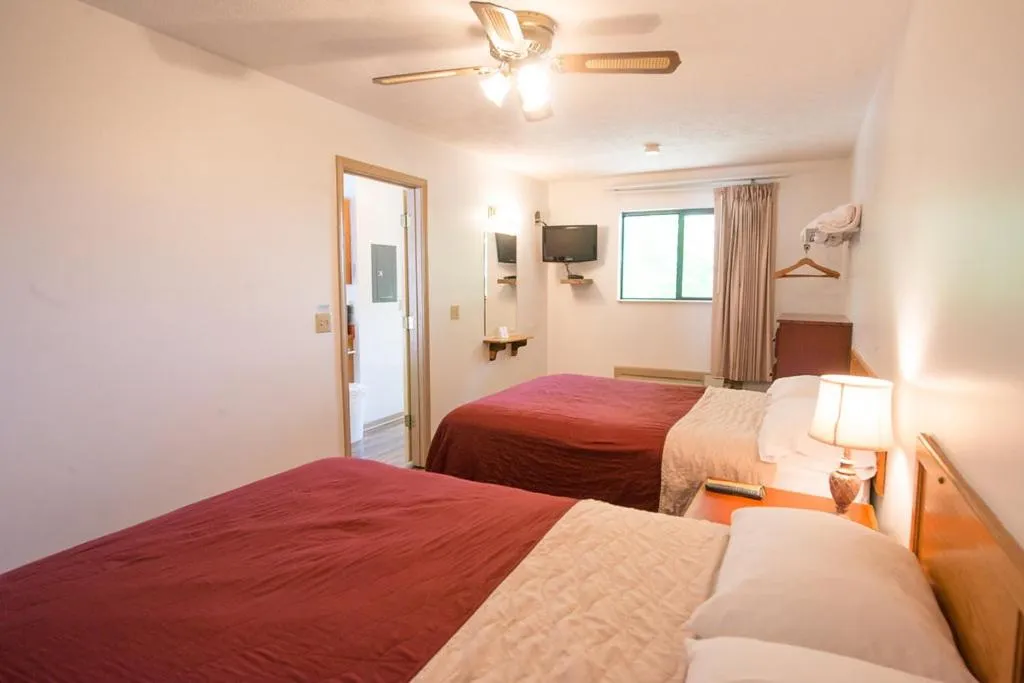 Restaurant/places to eat in Timber Pointe Resort