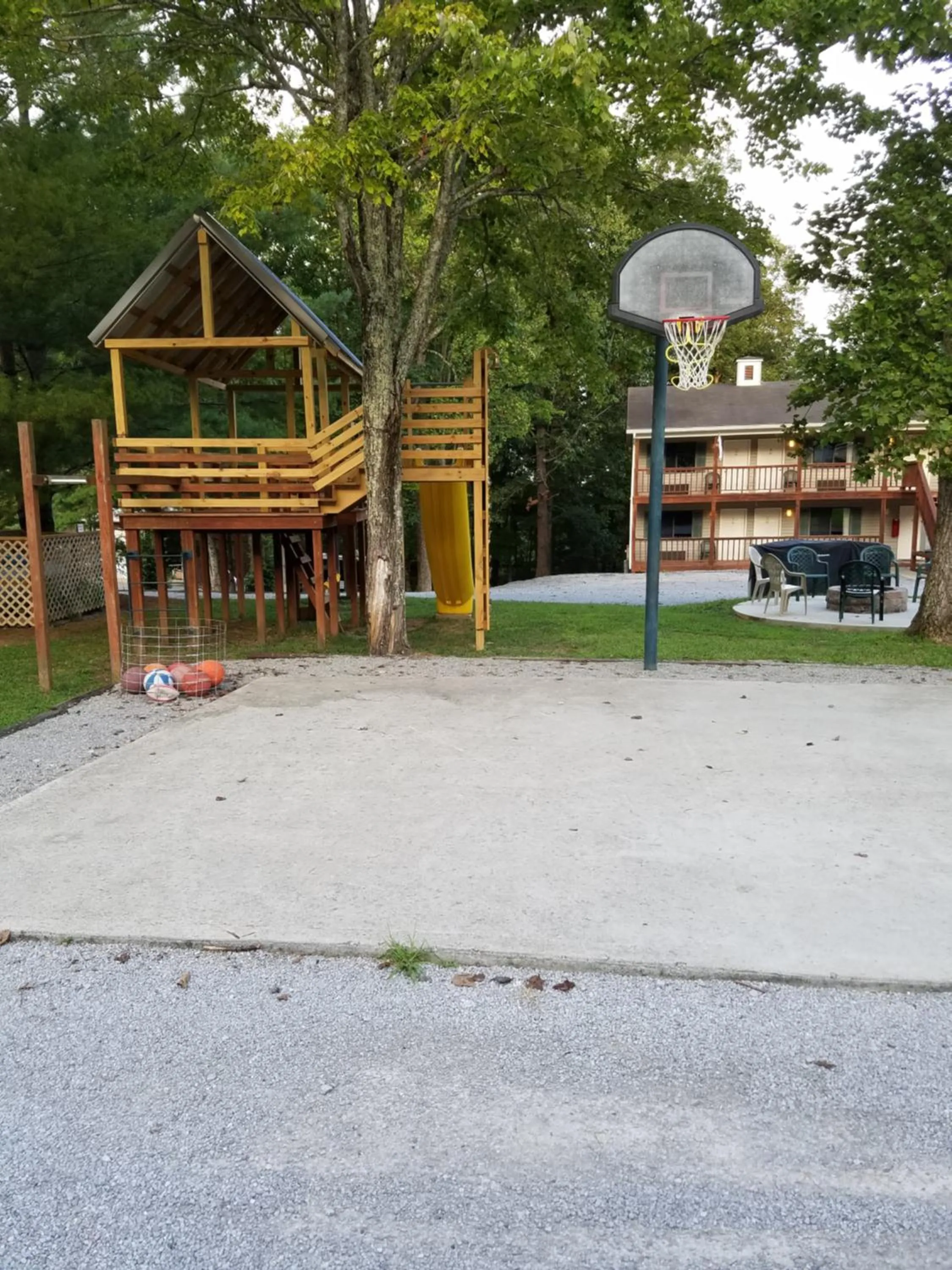 Restaurant/places to eat in Timber Pointe Resort