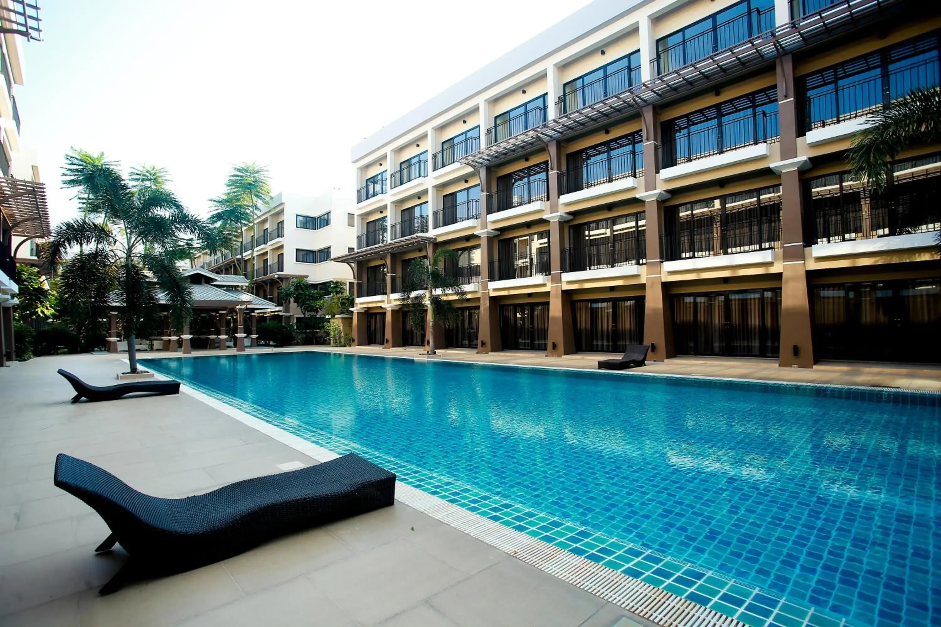Swimming Pool in Summer Tree Hotel