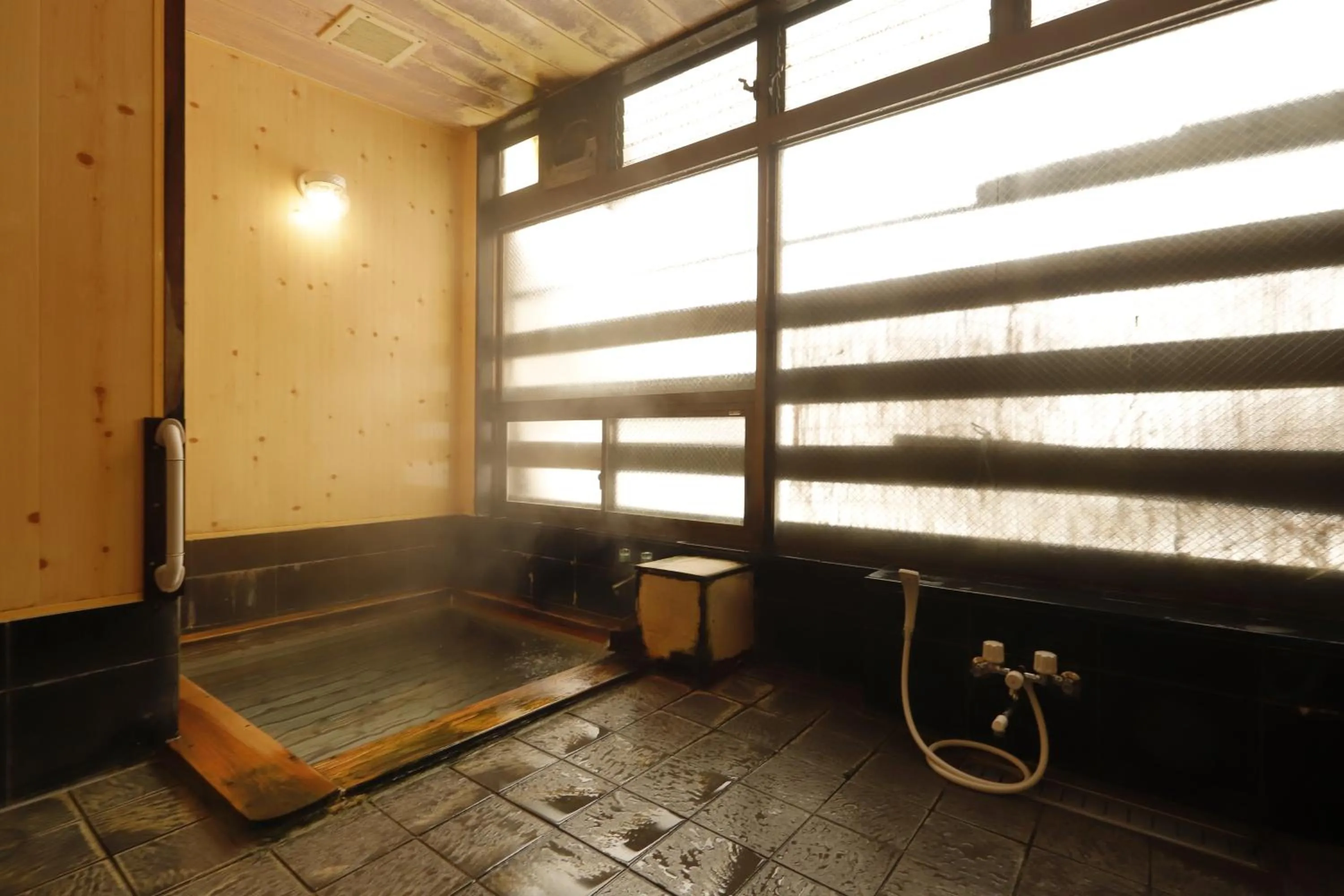 Public Bath in Takasagoya Ryokan