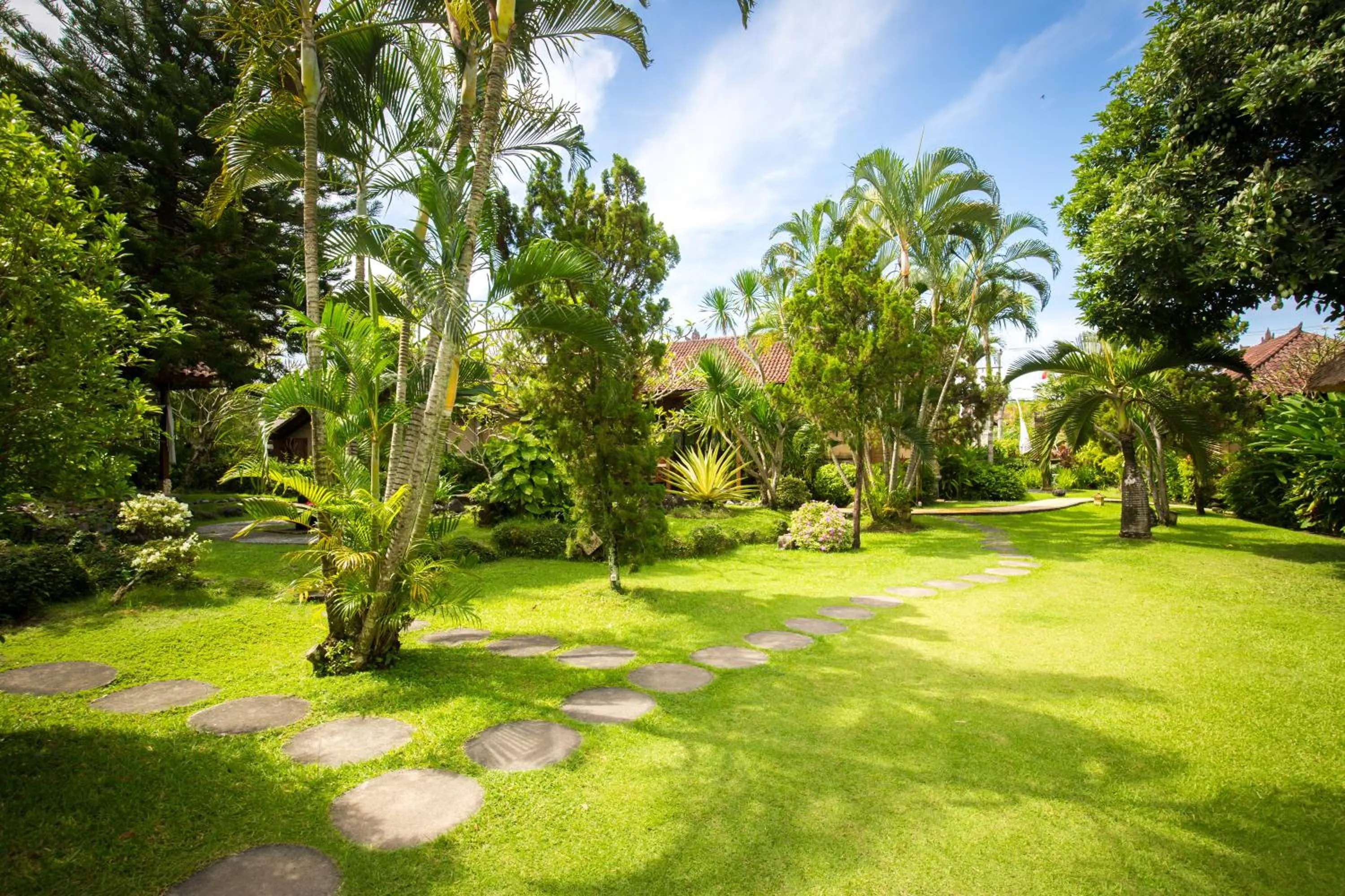 Garden in Vision Villa Resort