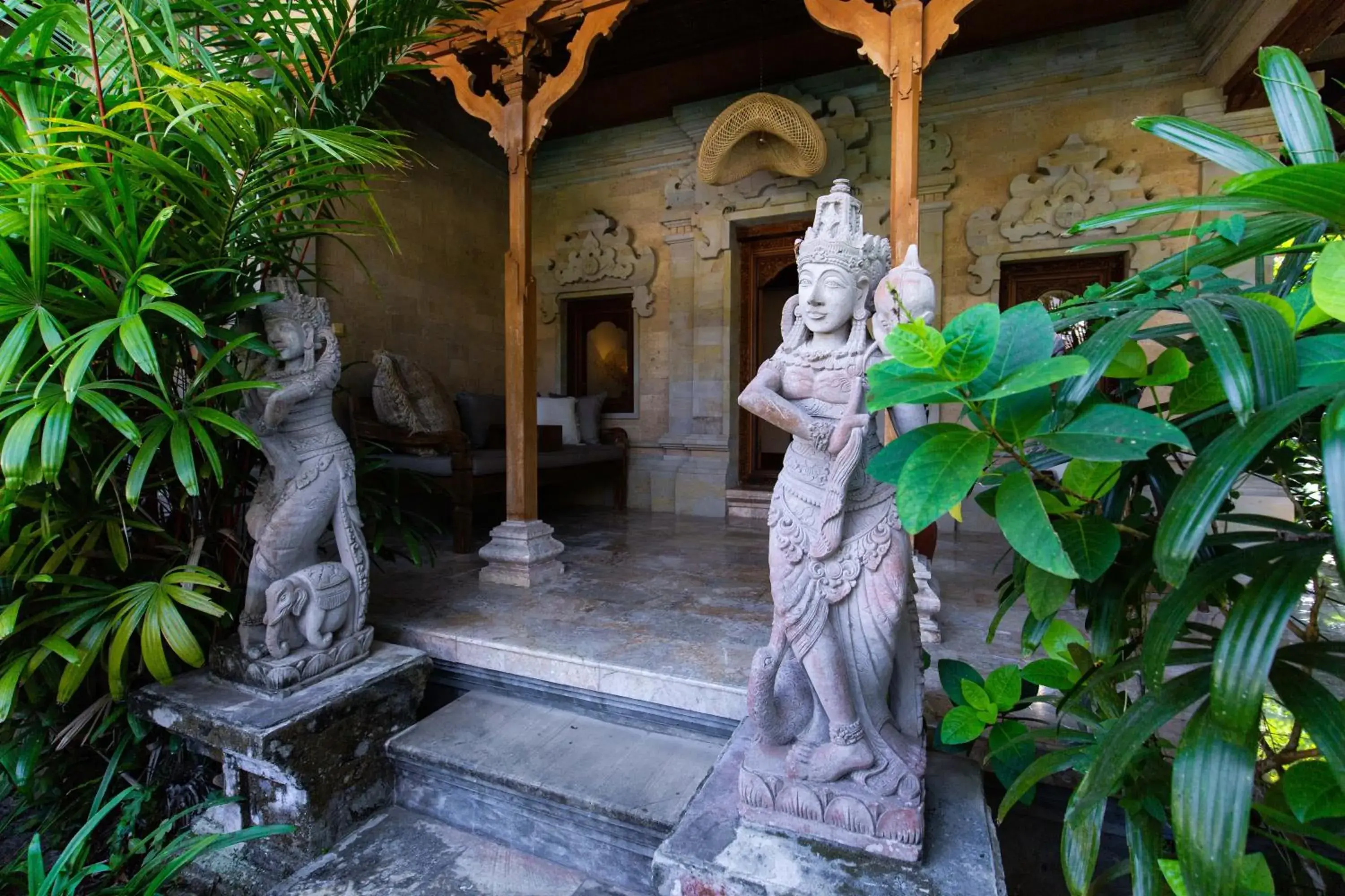 Facade/entrance in Vision Villa Resort Facade/entrance in Vision Villa Resort