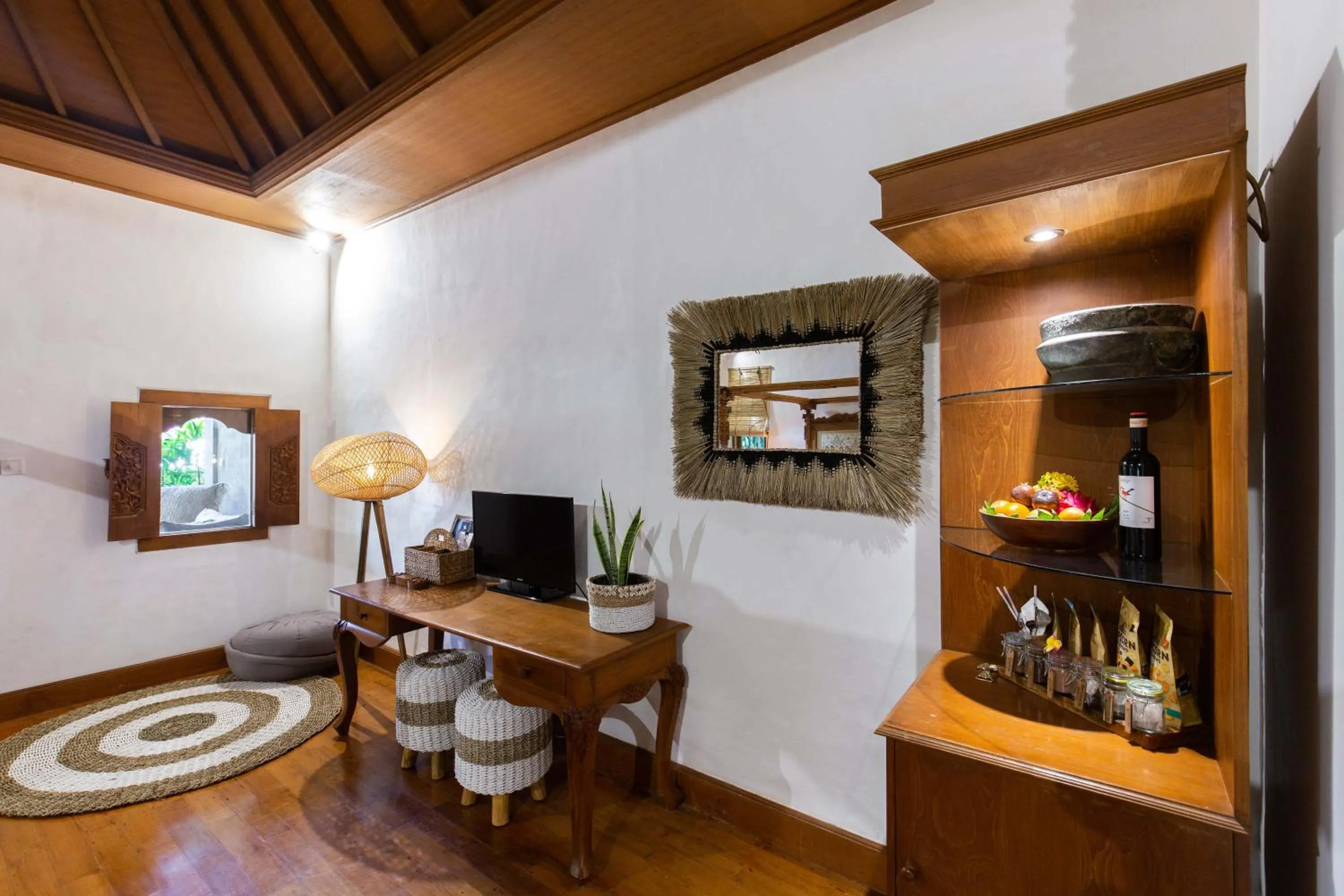 TV and multimedia in Vision Villa Resort