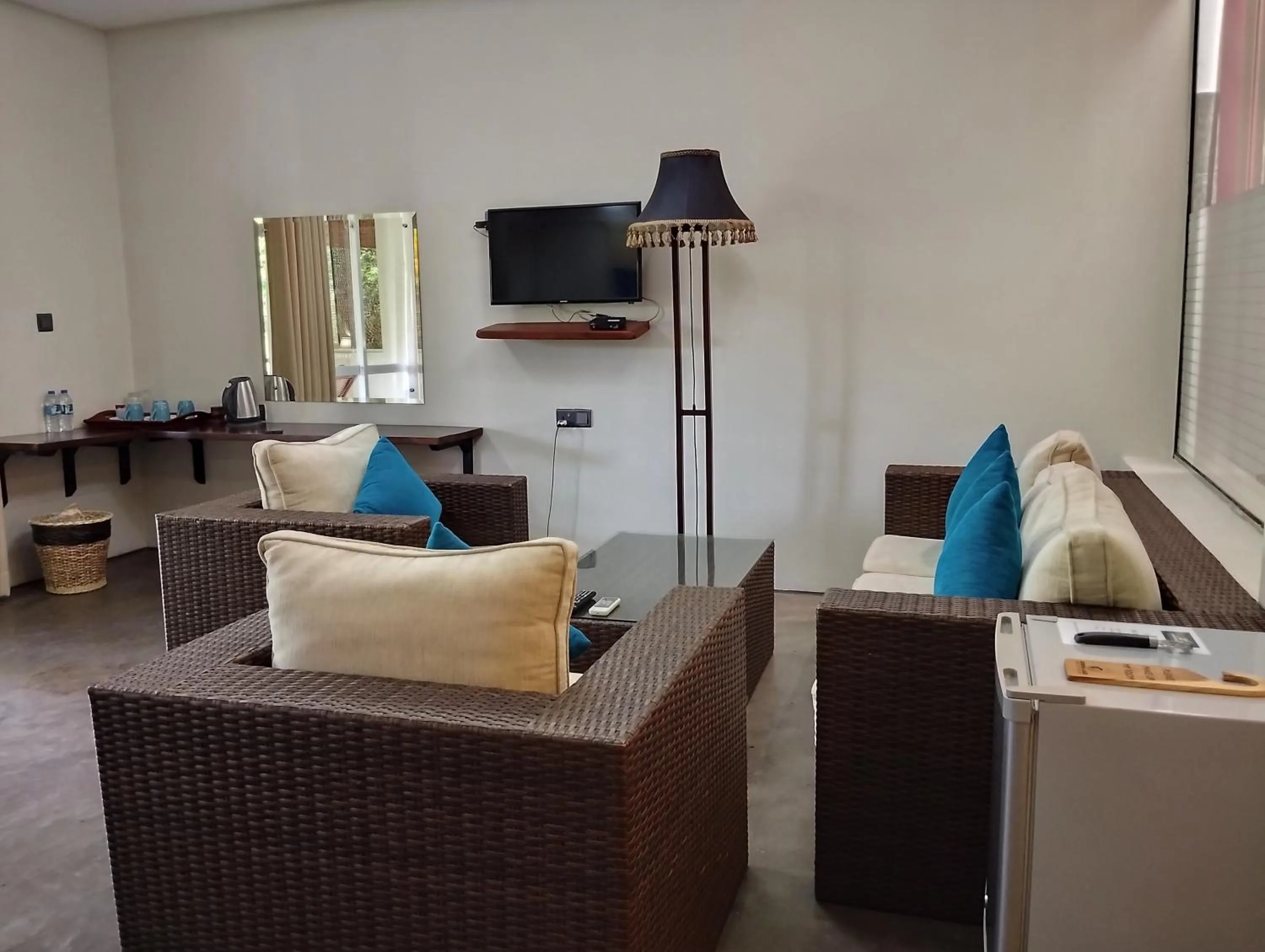 Communal lounge/ TV room in Athena Lake by Seedevi