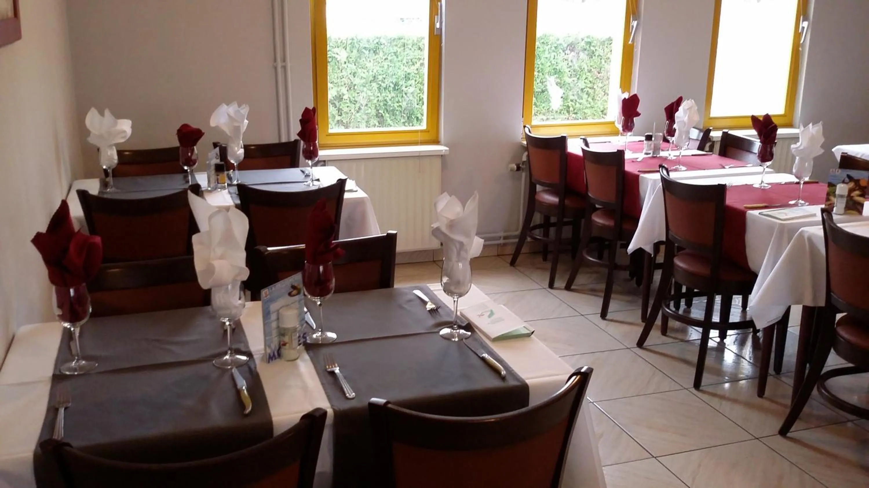Restaurant/places to eat in Hotel de Foetz