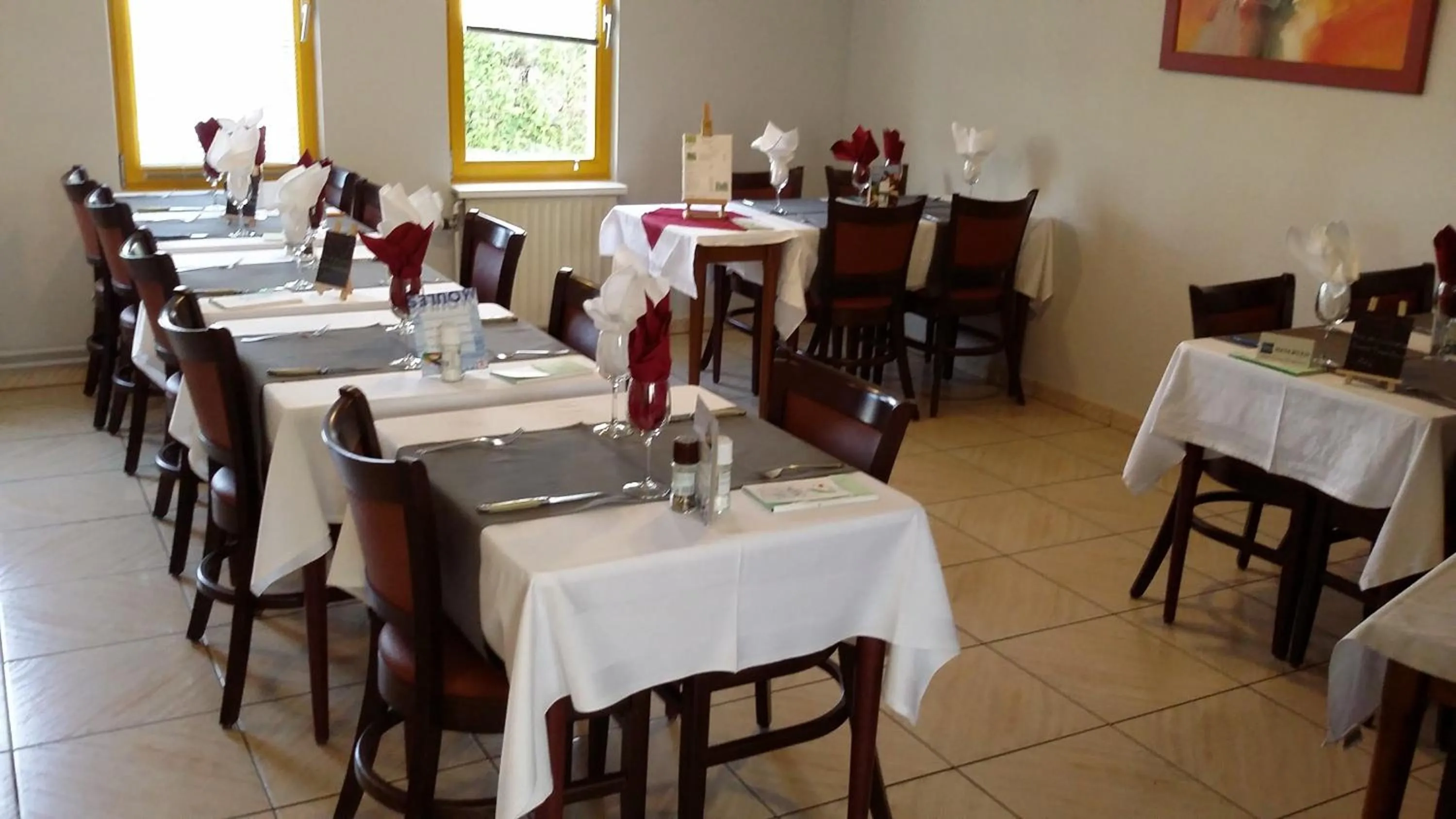 Restaurant/places to eat in Hotel de Foetz