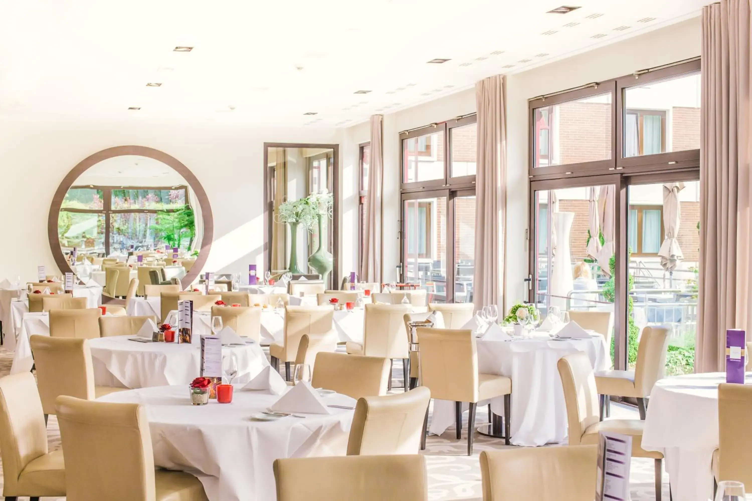 Restaurant/places to eat in Parc Hotel Alvisse Restaurant/places to eat in Parc Hotel Alvisse
