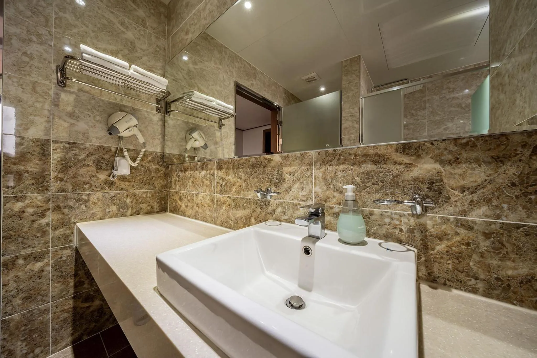 Bathroom in Sunrise Hotel Seongsan