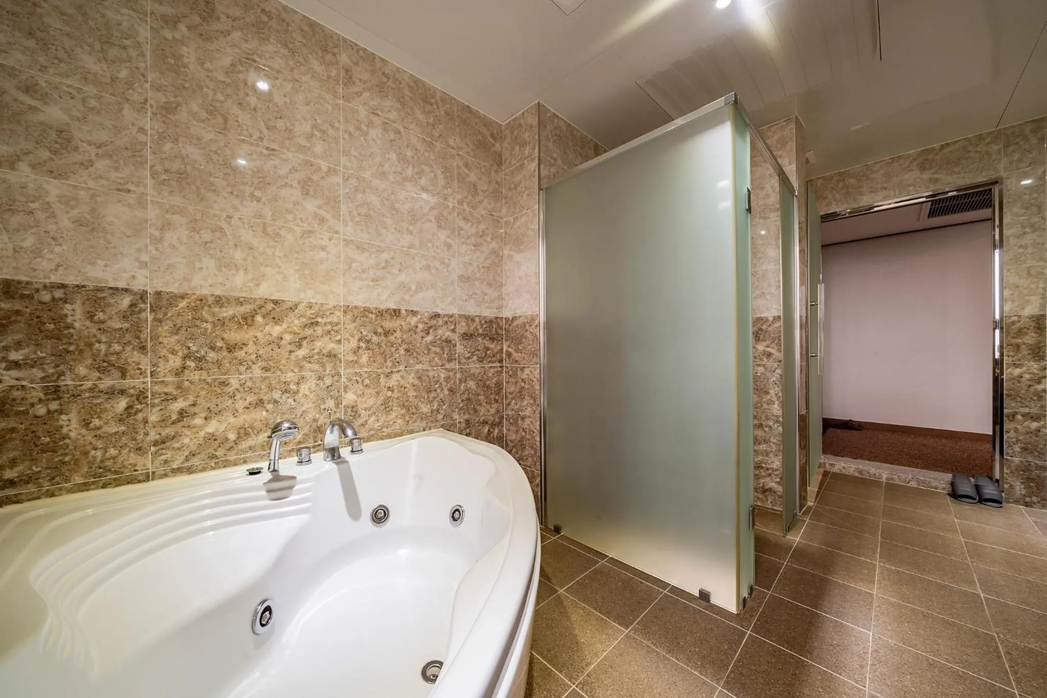 Toilet in Sunrise Hotel Seongsan