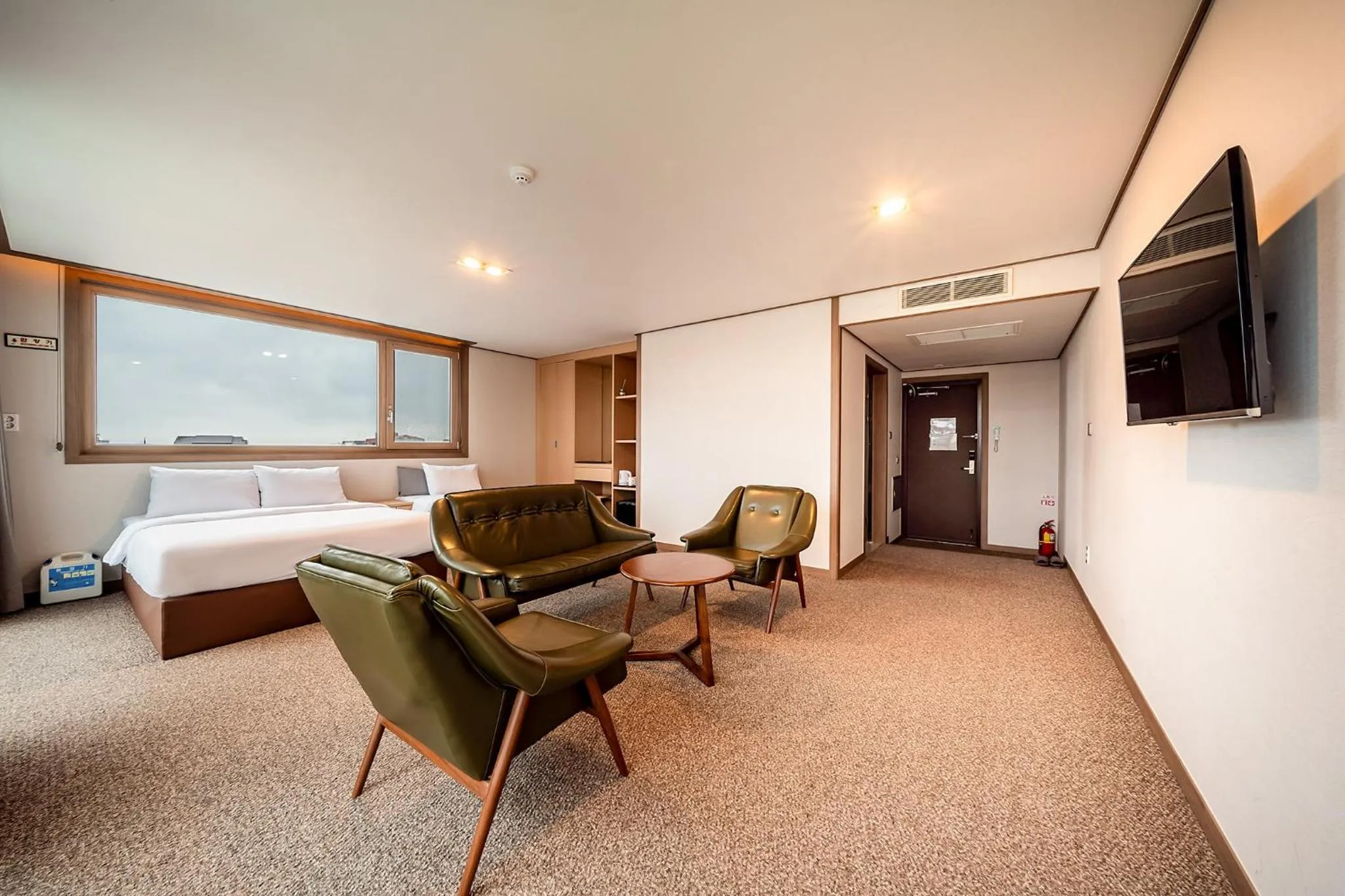 Mountain view in Sunrise Hotel Seongsan