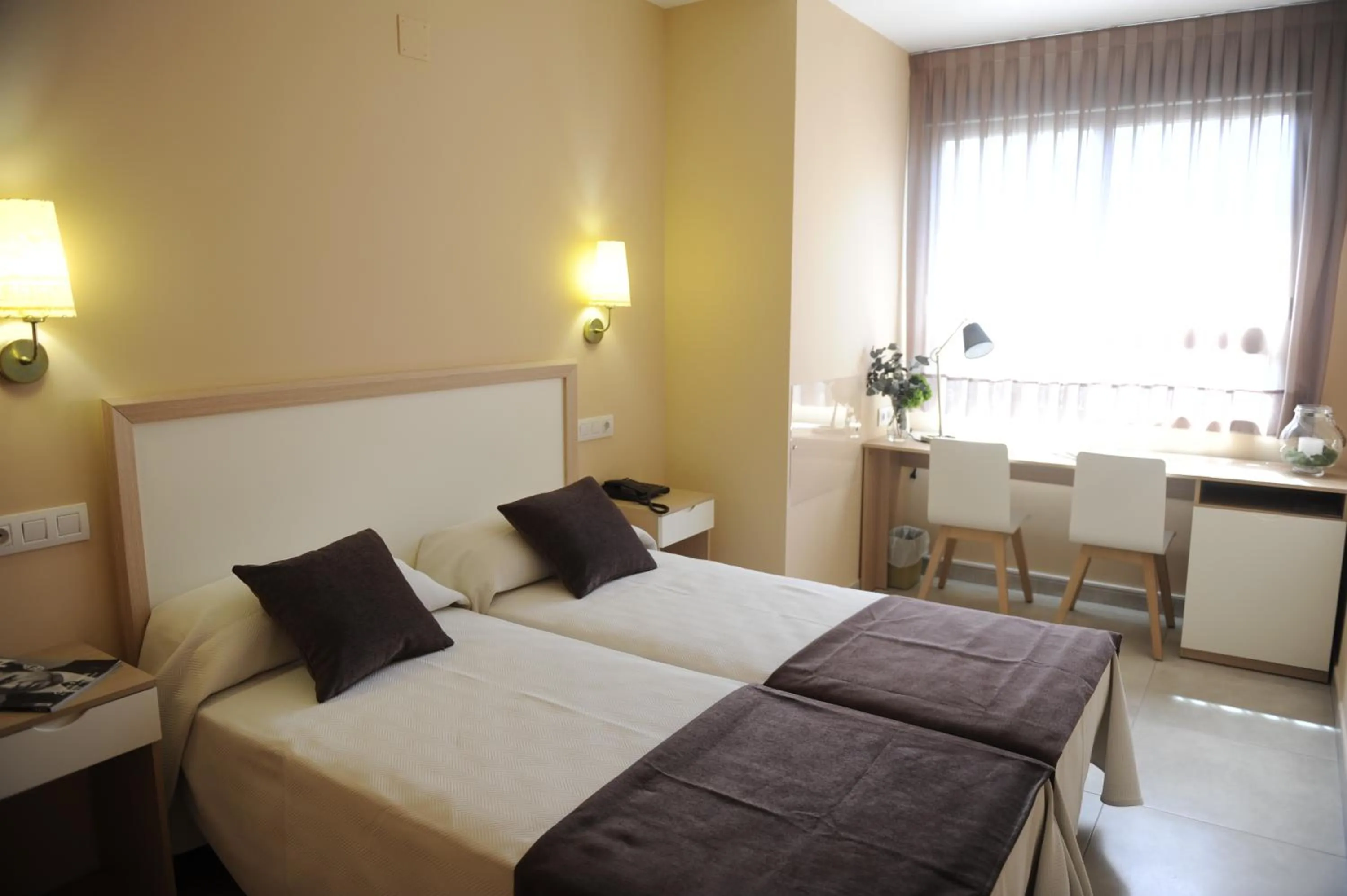 Photo of the whole room, Bed in La City Mercado