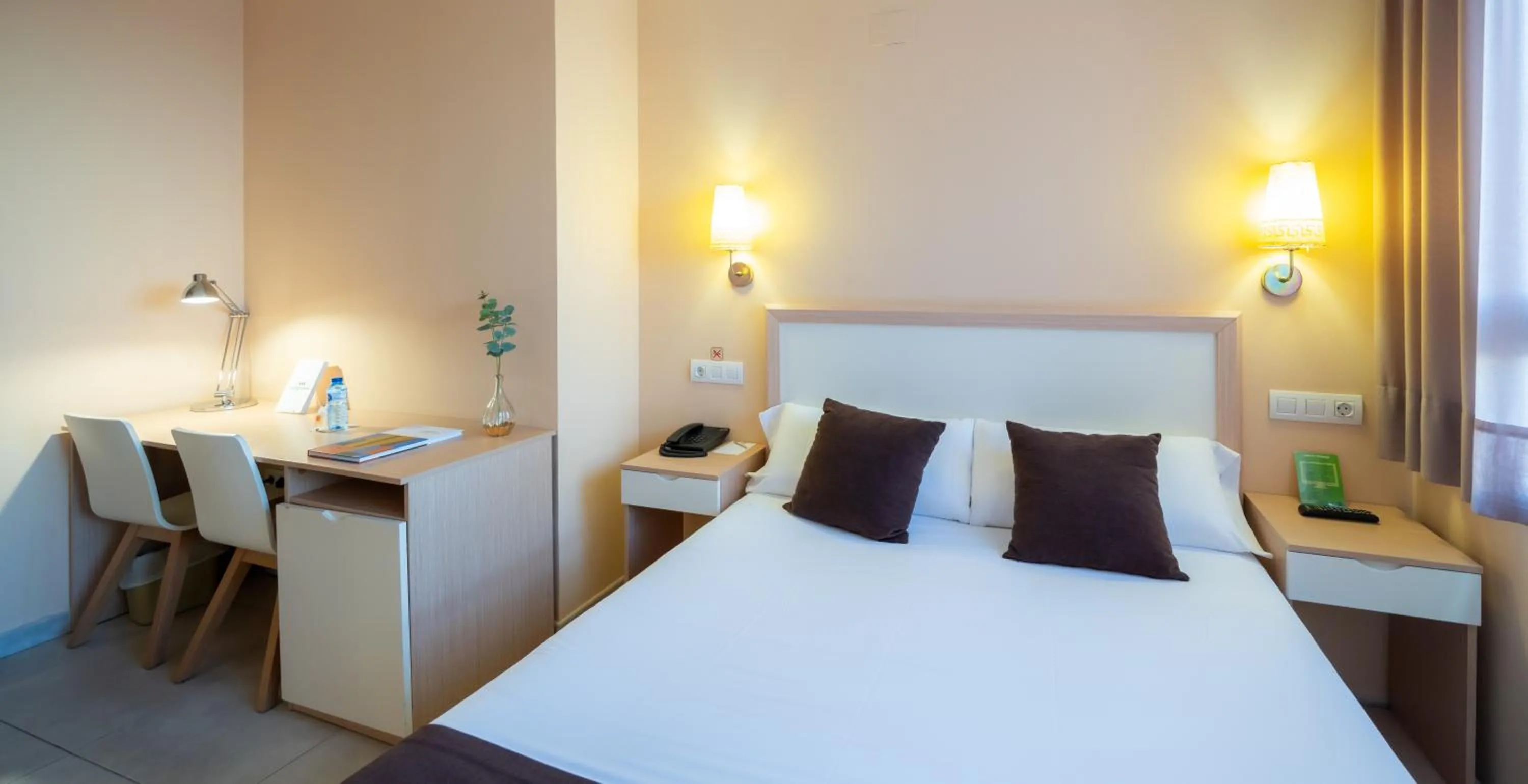 Photo of the whole room, Bed in La City Mercado