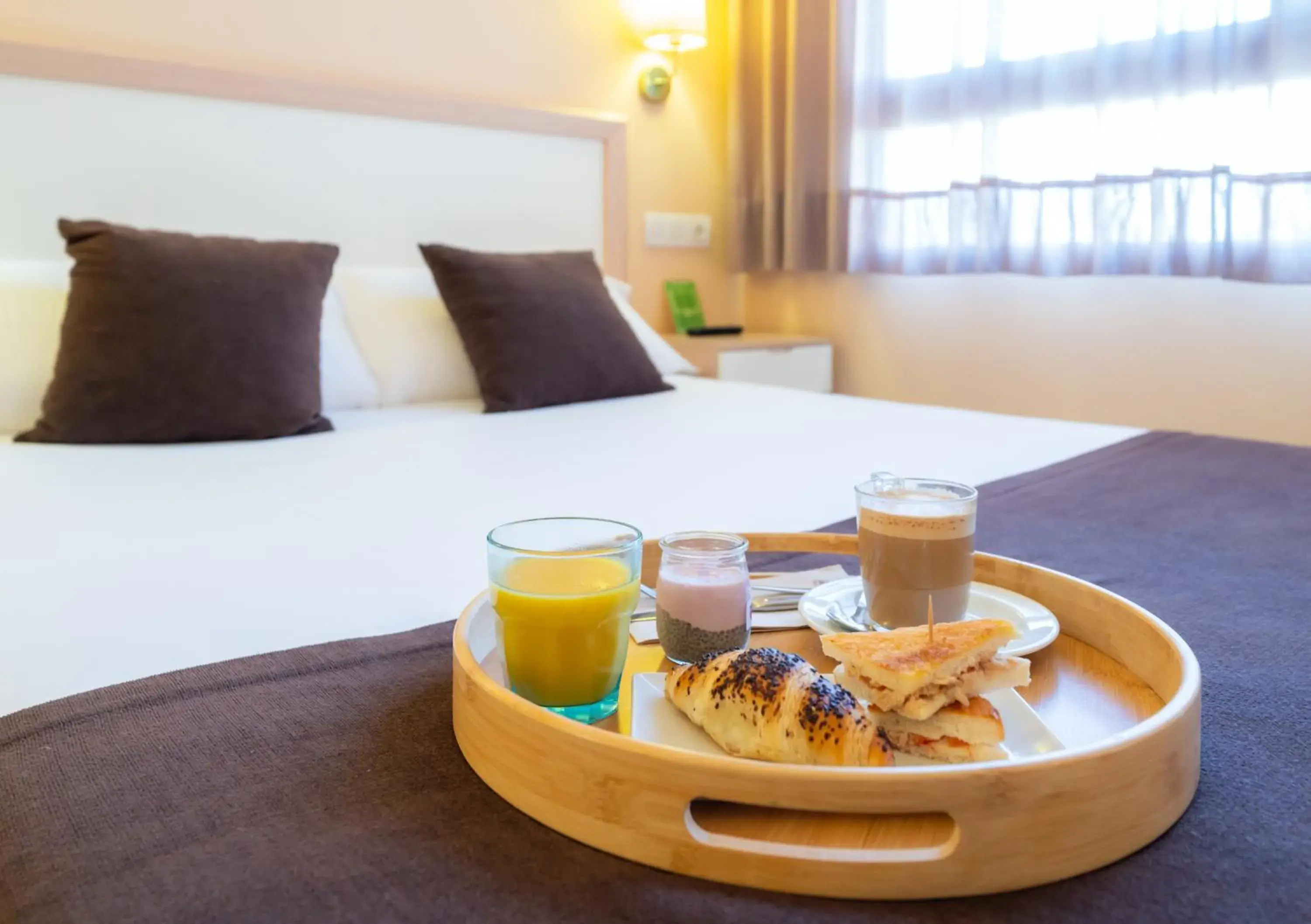 Breakfast, Bed in La City Mercado Breakfast, Bed in La City Mercado